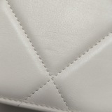 Chanel 19 Wallet on Chain Quilted Lambskin — thumbnail 18