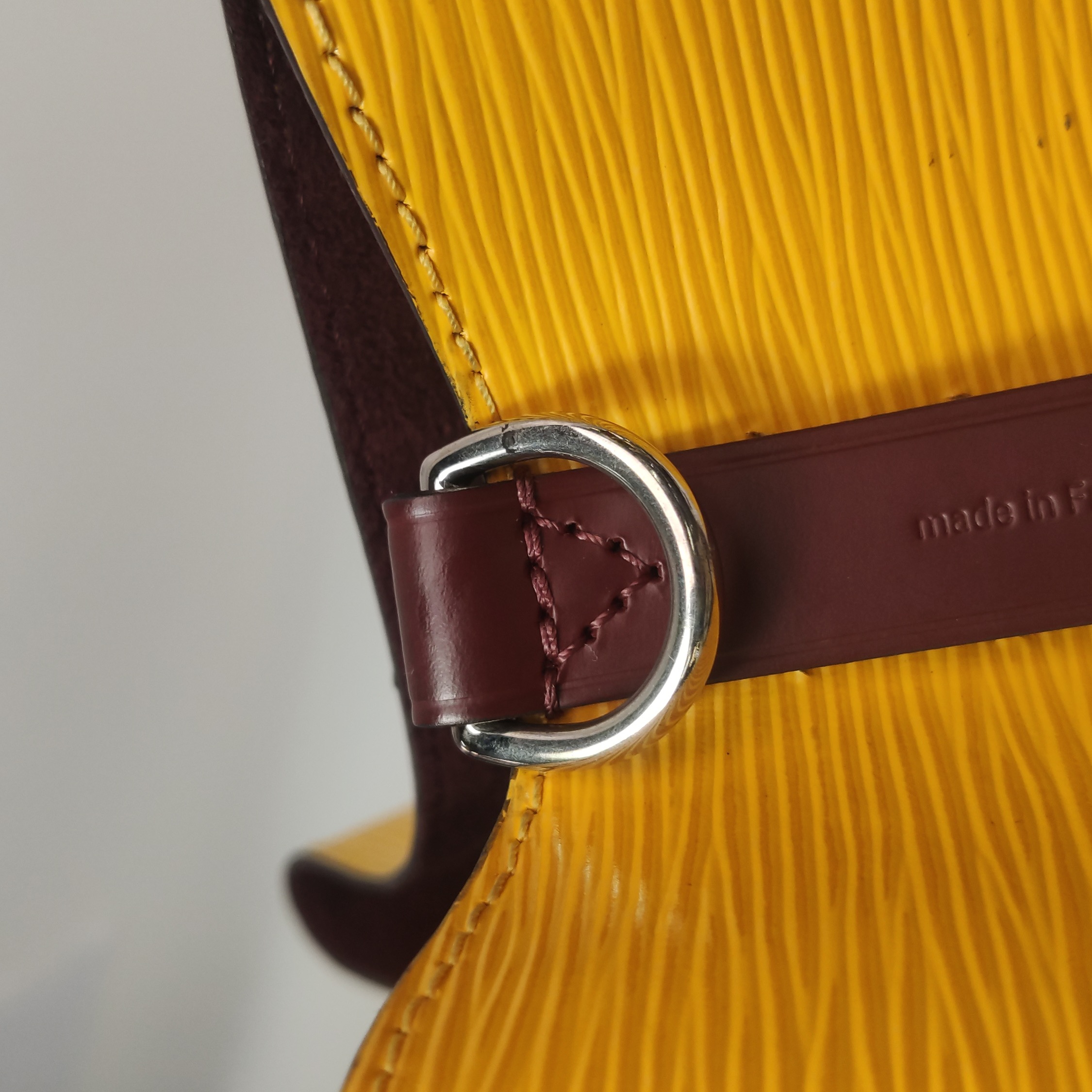 Louis Vuitton(LV) NeoNoe Handbag Epi Leather BB — photo 12 of 13