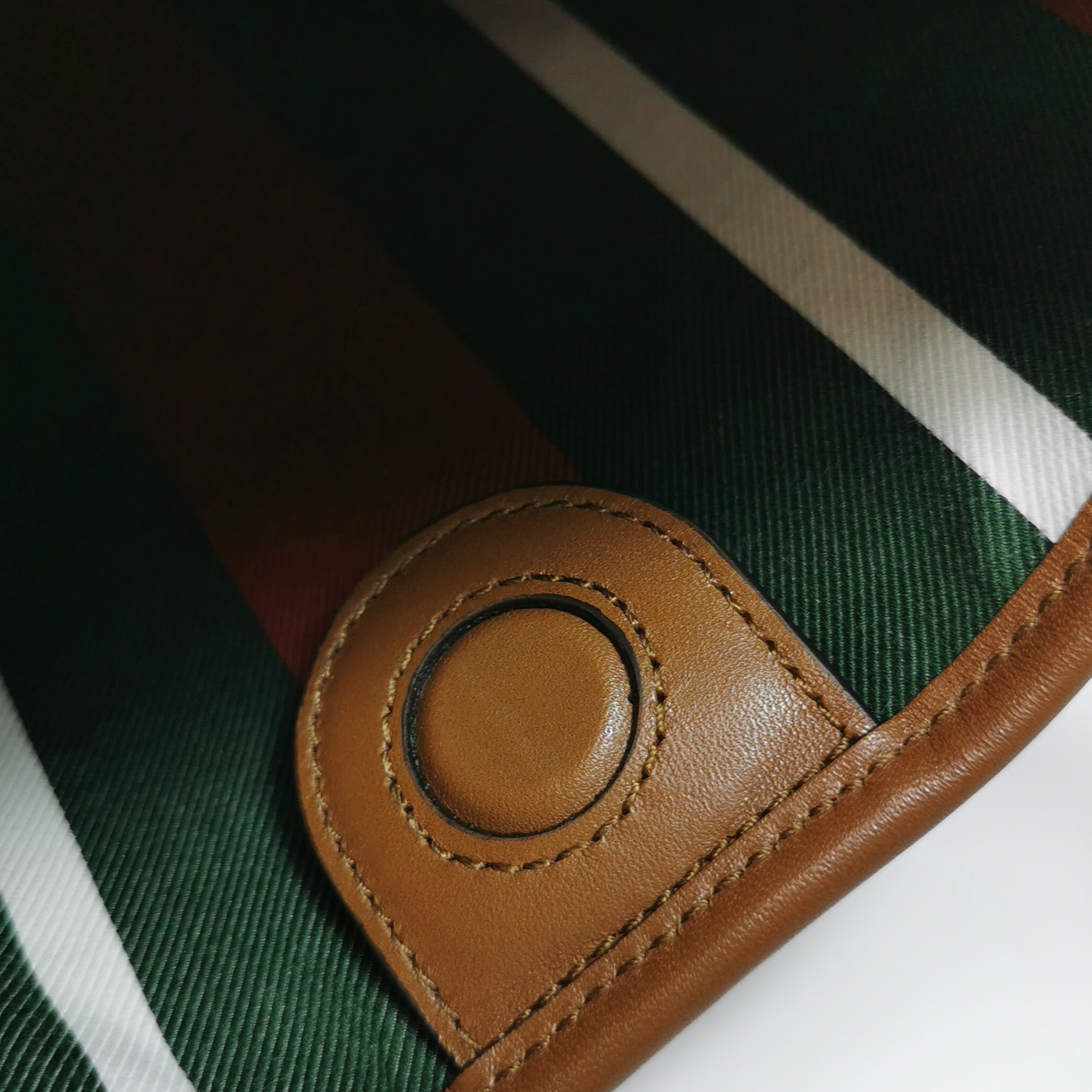 Gucci GG Emblem Bucket Bag GG Coated Canvas Nano — photo 9 of 10