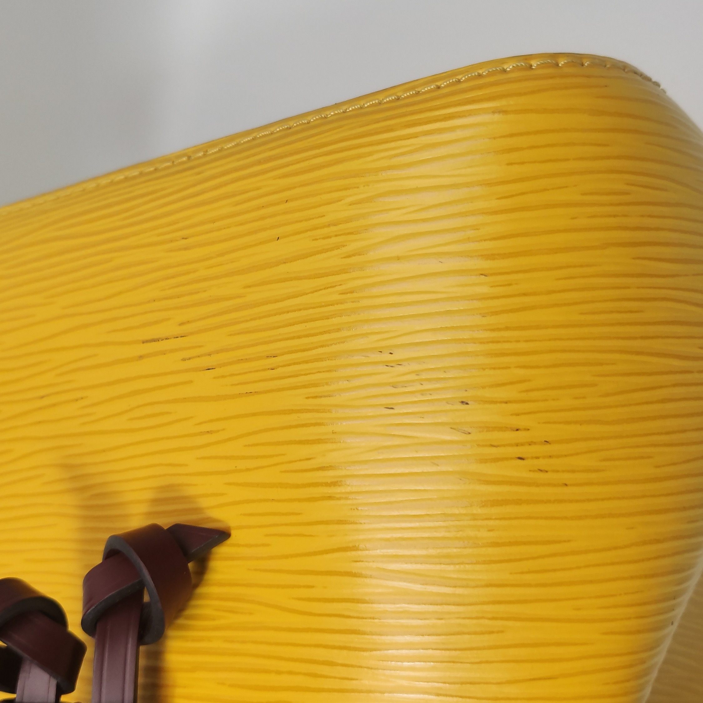 Louis Vuitton(LV) NeoNoe Handbag Epi Leather BB — photo 8 of 13