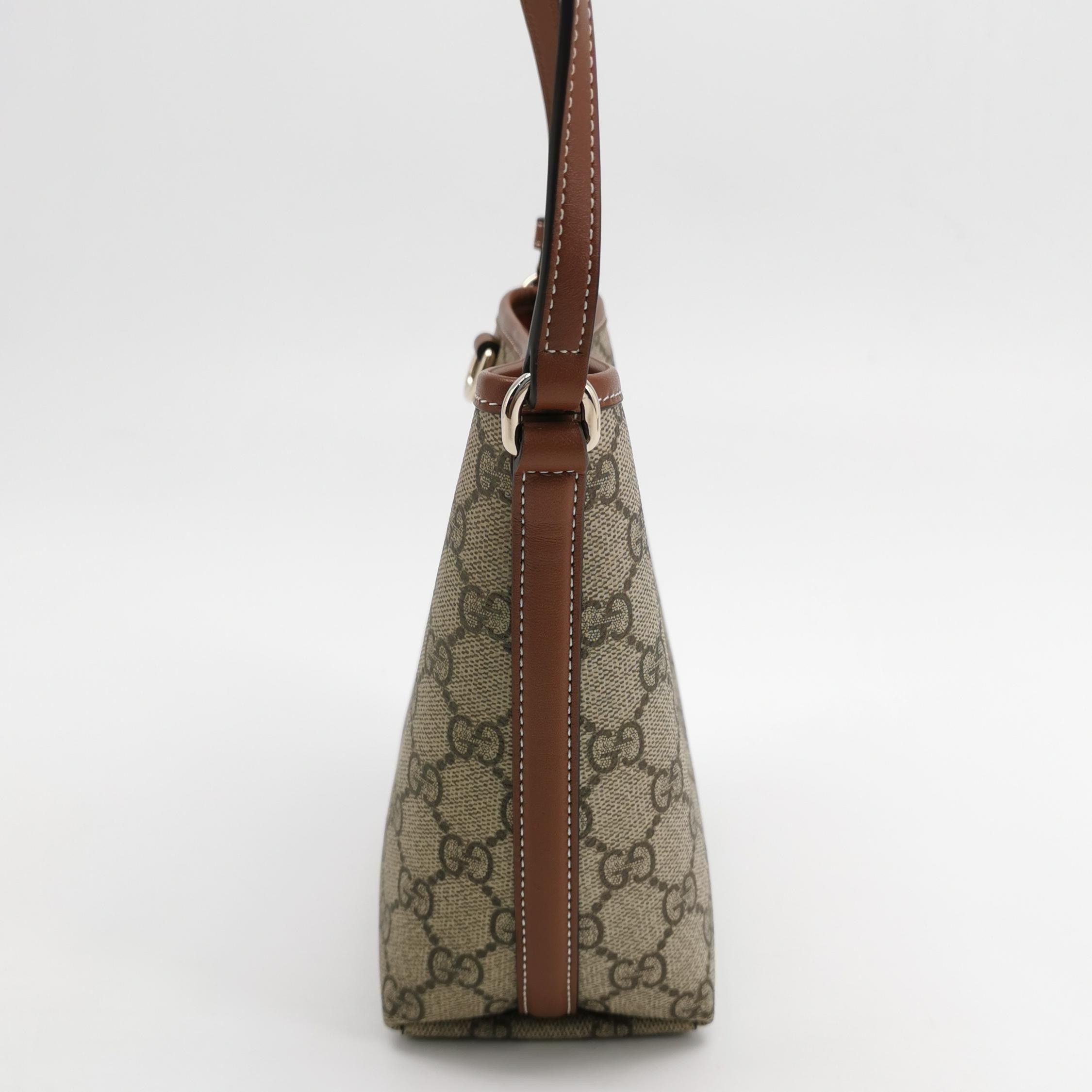 Gucci GG Emblem Bucket Bag GG Coated Canvas Nano — photo 4 of 8