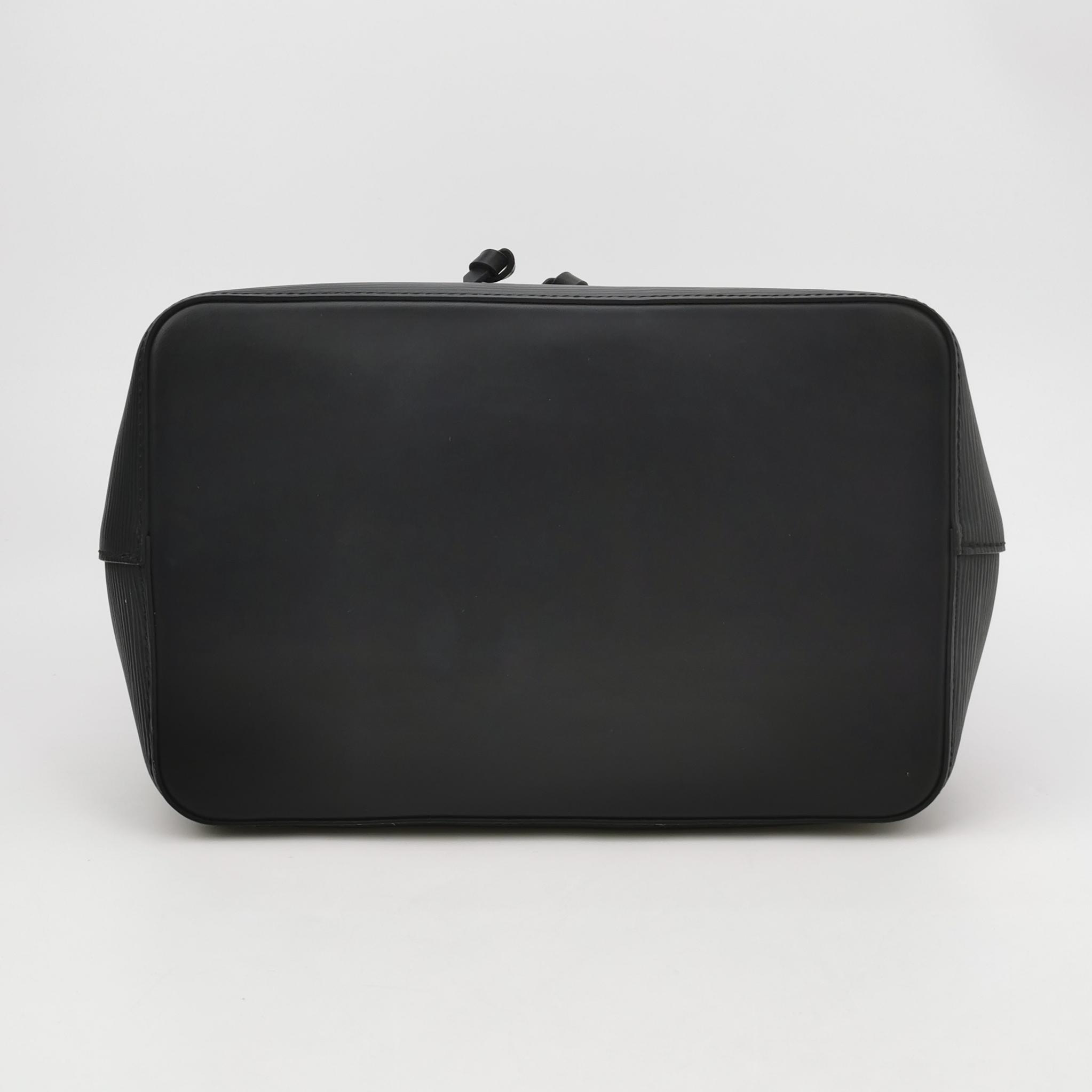 Louis Vuitton(LV) NeoNoe Handbag Epi Leather MM — photo 6 of 15