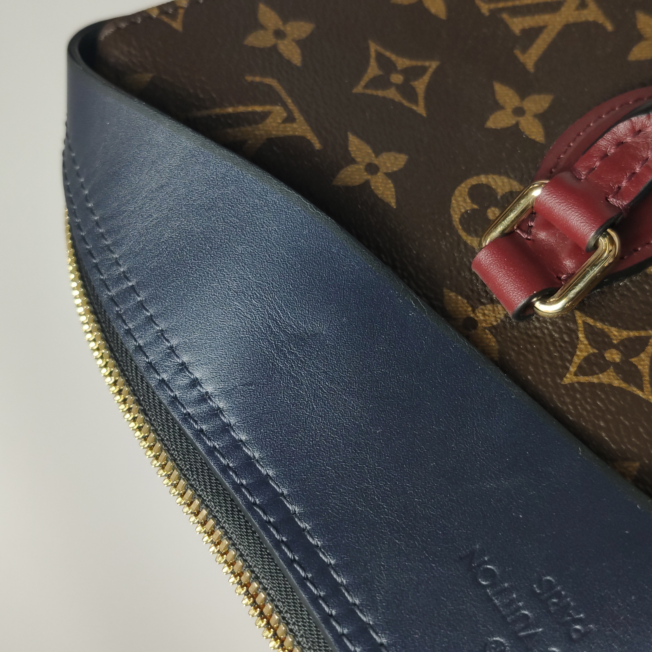 Louis Vuitton(LV) Tuileries Handbag Monogram Canvas with Leather — photo 16 of 25