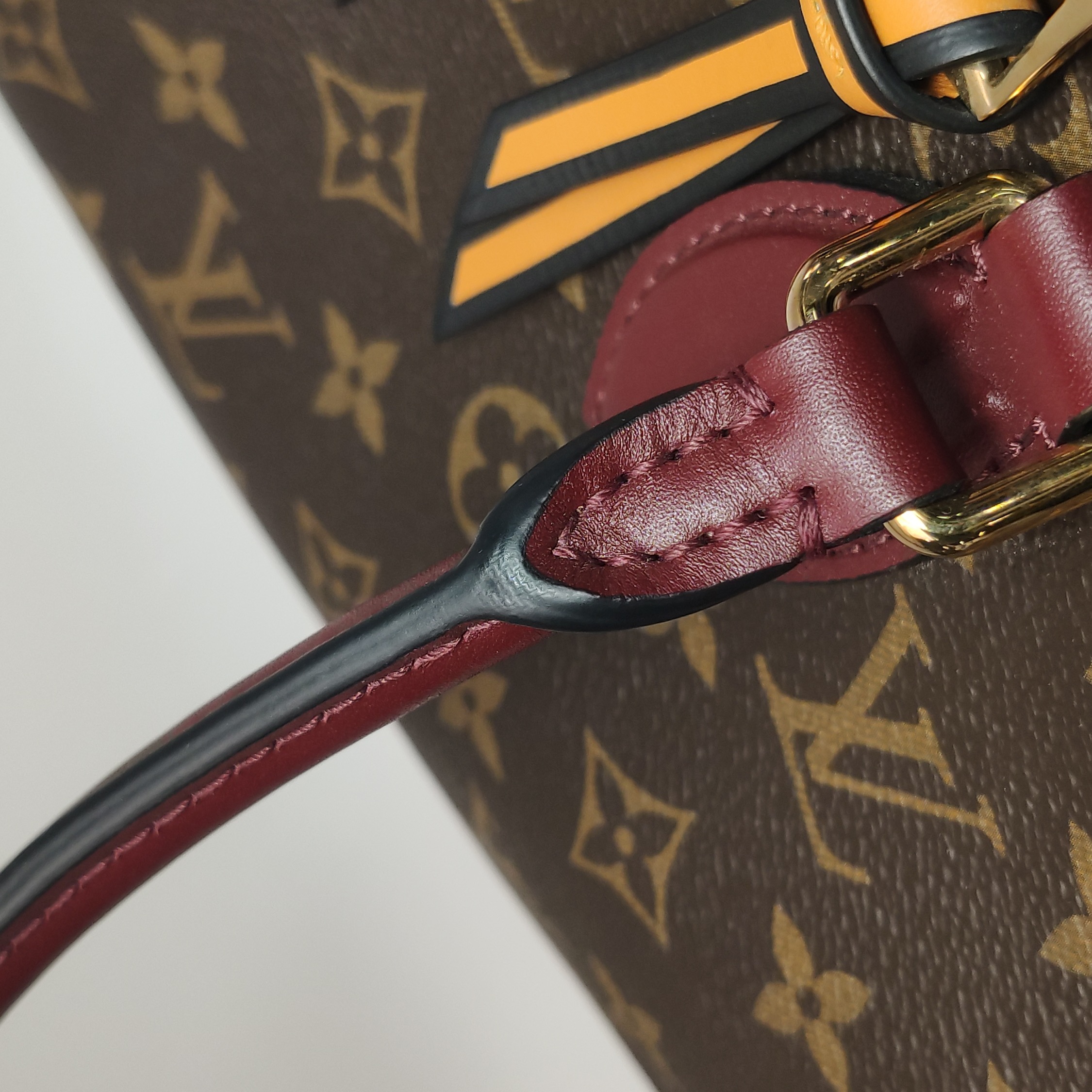 Louis Vuitton(LV) Tuileries Handbag Monogram Canvas with Leather — photo 13 of 25