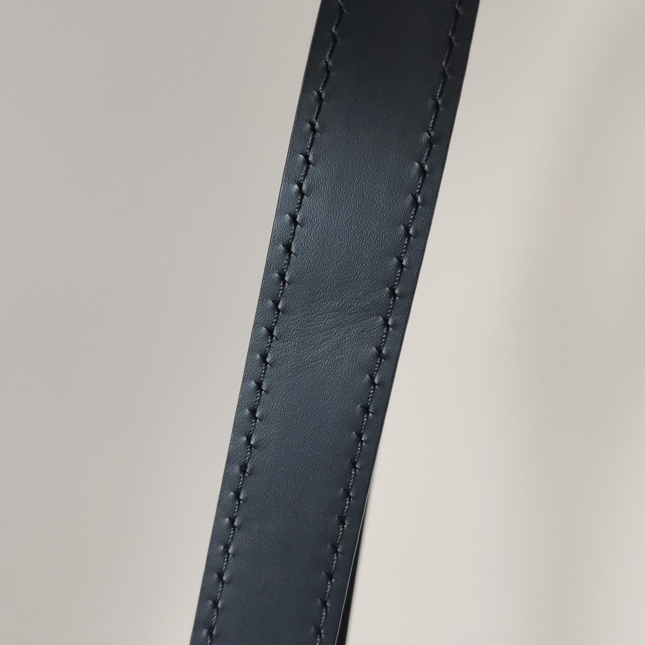 Louis Vuitton(LV) Petit Sac Plat Bag Epi Leather — photo 14 of 15