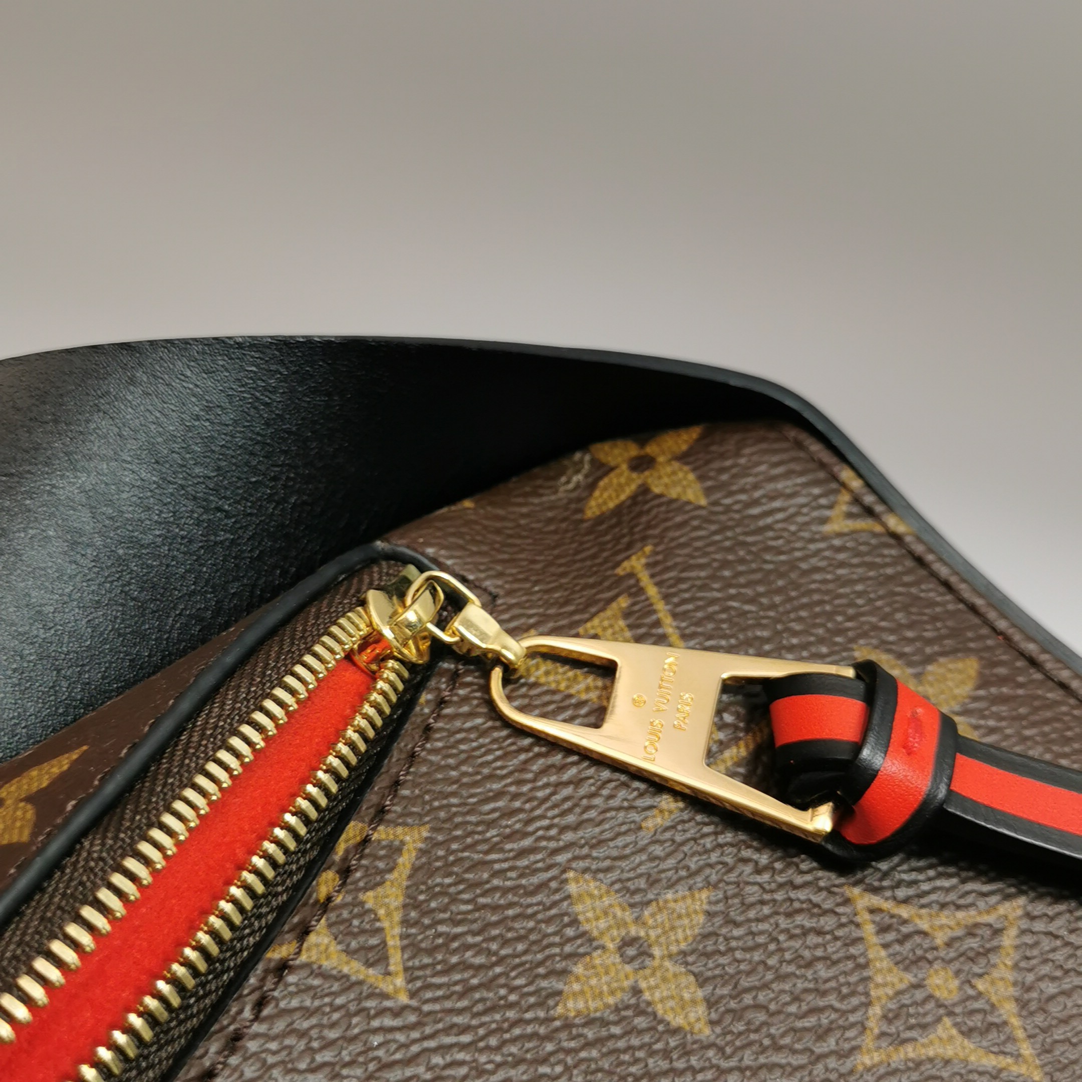Louis Vuitton(LV) Tuileries Handbag Monogram Canvas with Leather — photo 15 of 25