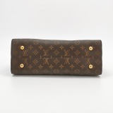 Louis Vuitton(LV) Tuileries Handbag Monogram Canvas with Leather — thumbnail 6