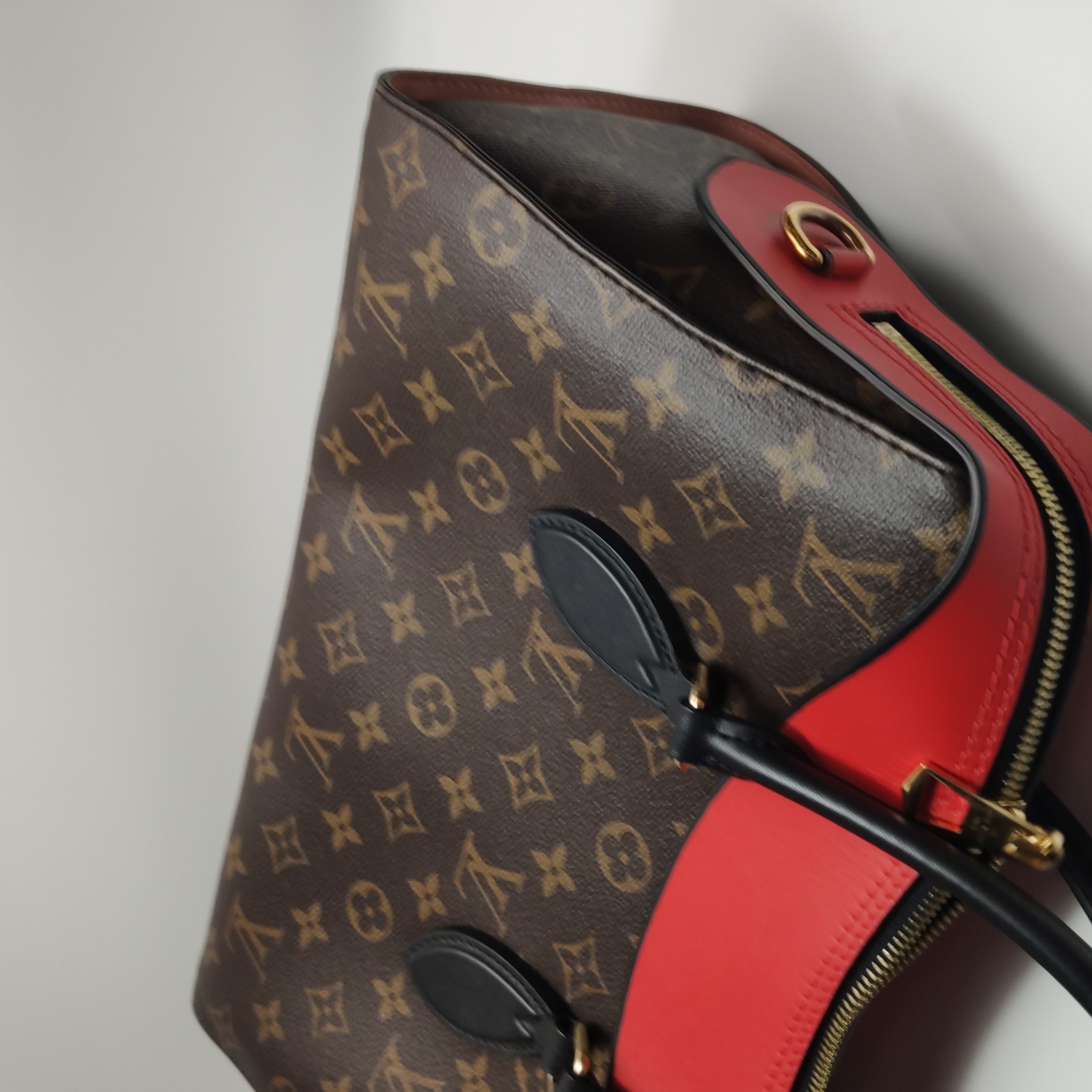 Louis Vuitton(LV) Tuileries Handbag Monogram Canvas with Leather — photo 16 of 19
