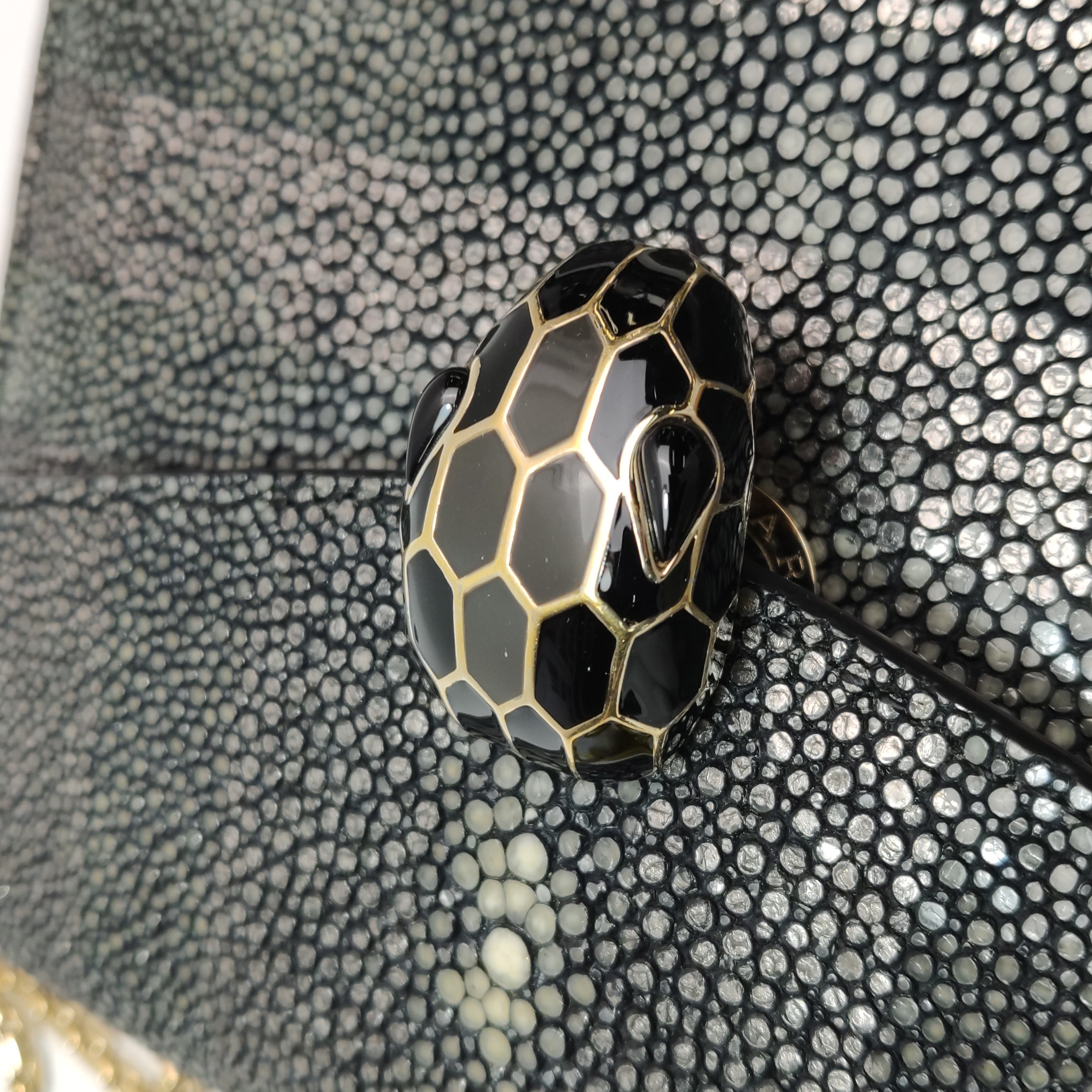 Bvlgari Serpenti Forever Square Shoulder Bag Leather and Stingray Small — photo 17 of 22