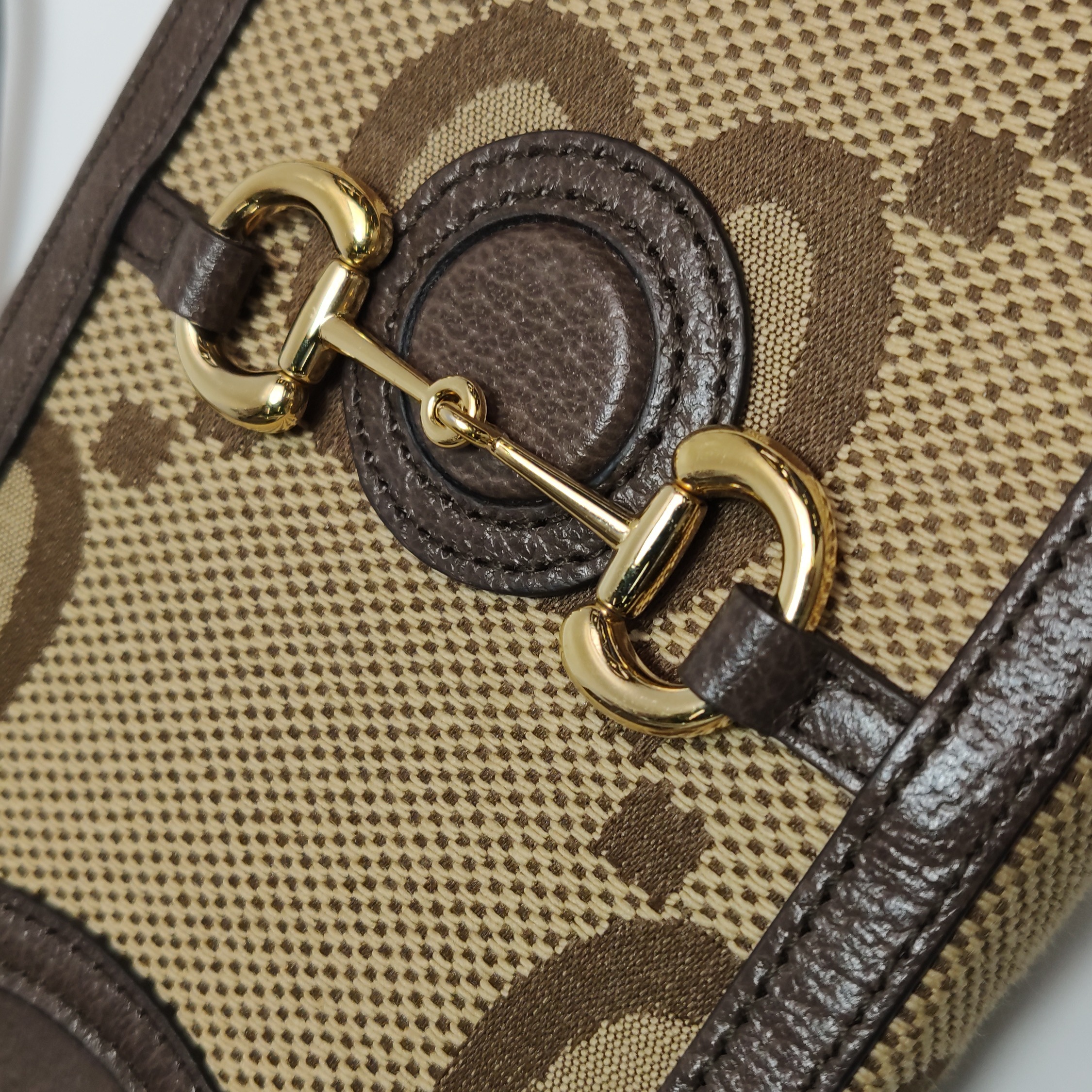 Gucci Horsebit 1955 Crossbody Bag Jumbo GG Canvas Mini — photo 9 of 20