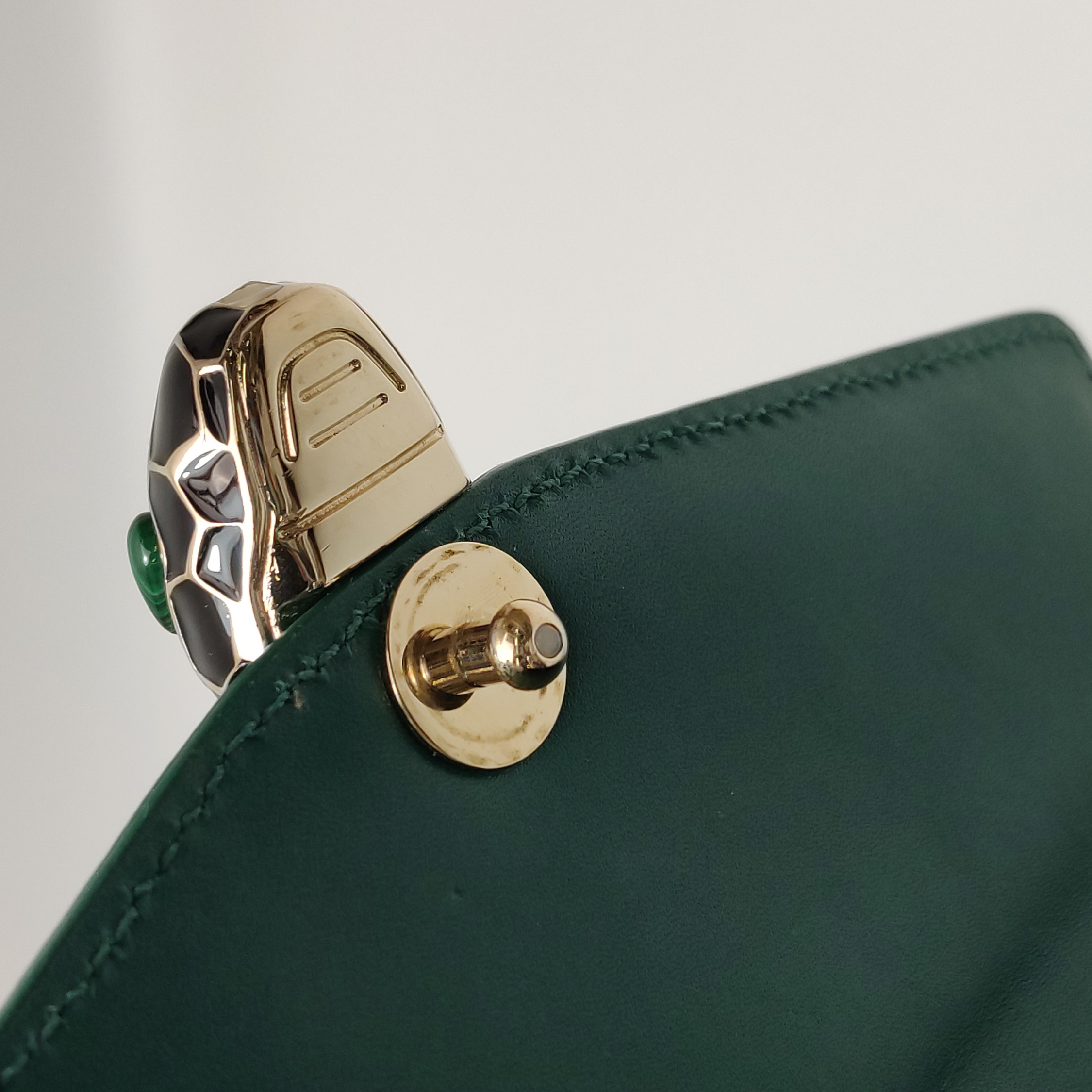 Bvlgari Serpenti Forever Square Shoulder Bag Leather and Stingray Small — photo 15 of 24