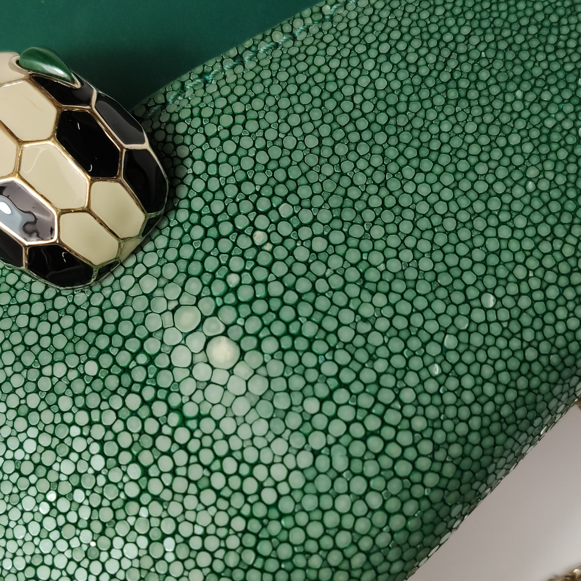 Bvlgari Serpenti Forever Square Shoulder Bag Leather and Stingray Small — photo 16 of 24