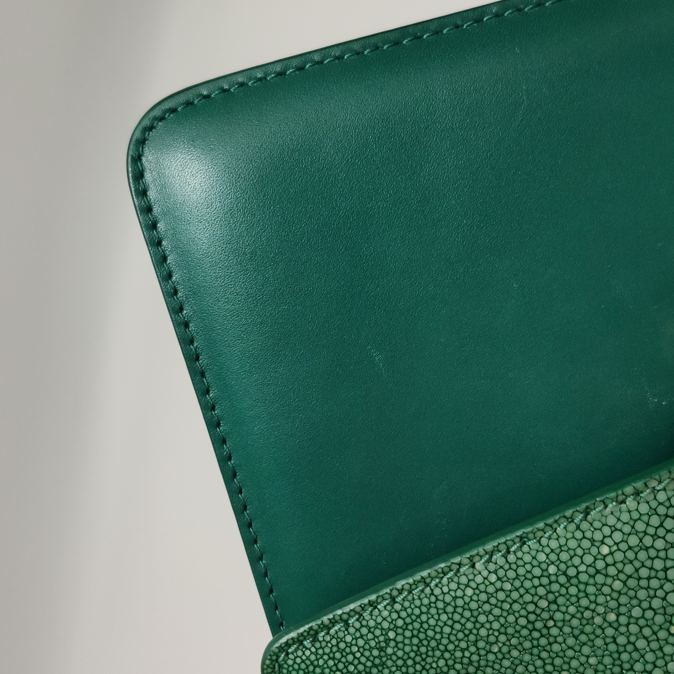 Bvlgari Serpenti Forever Square Shoulder Bag Leather and Stingray Small — photo 22 of 24