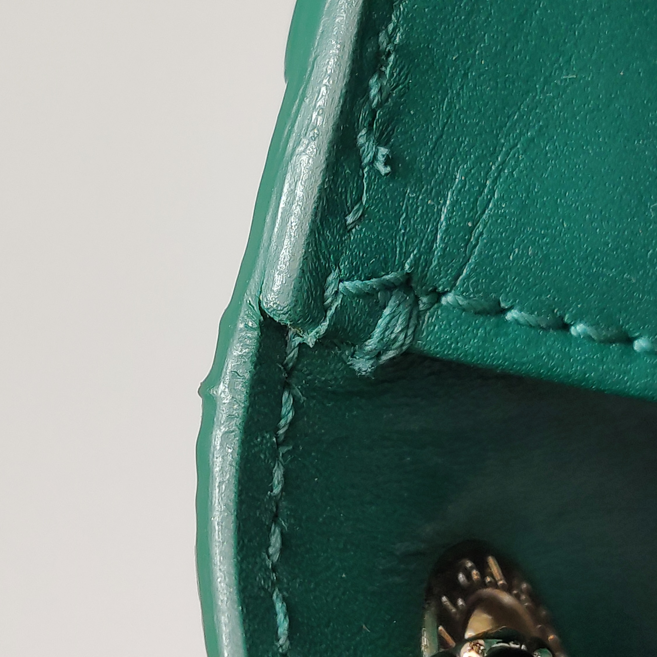 Bvlgari Serpenti Forever Square Shoulder Bag Leather and Stingray Small — photo 21 of 24