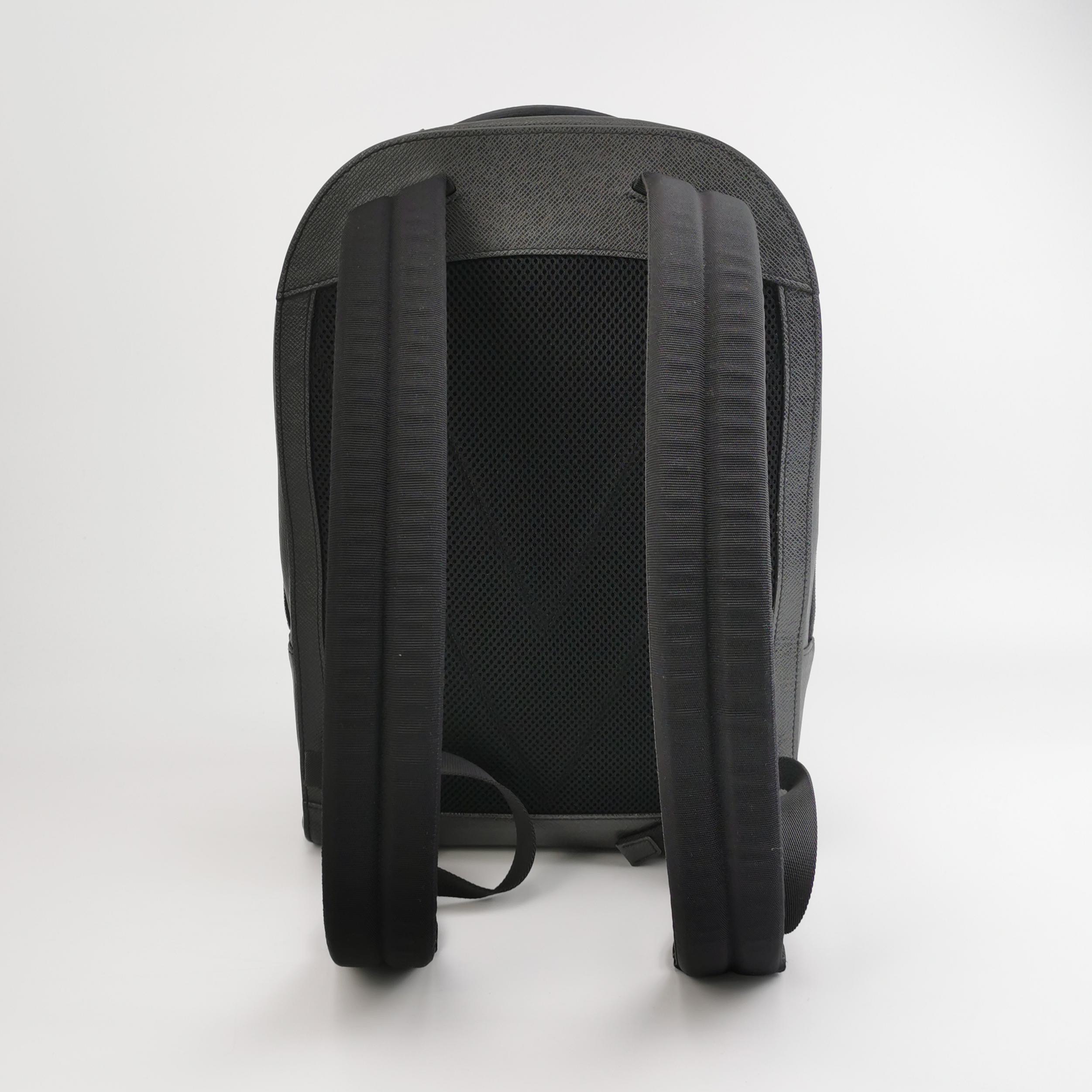 Louis Vuitton(LV) Anton Backpack Taiga Leather — photo 5 of 24