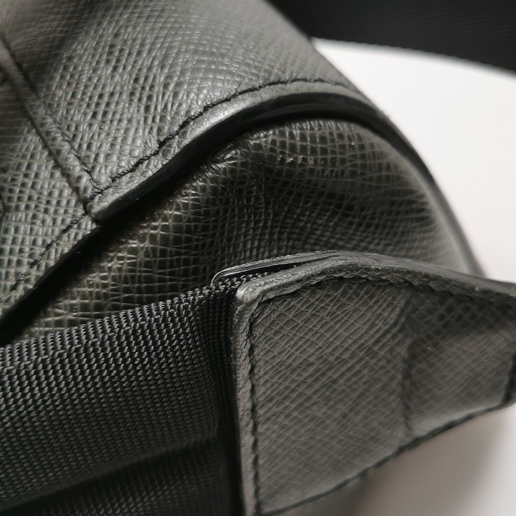 Louis Vuitton(LV) Anton Backpack Taiga Leather — photo 14 of 24