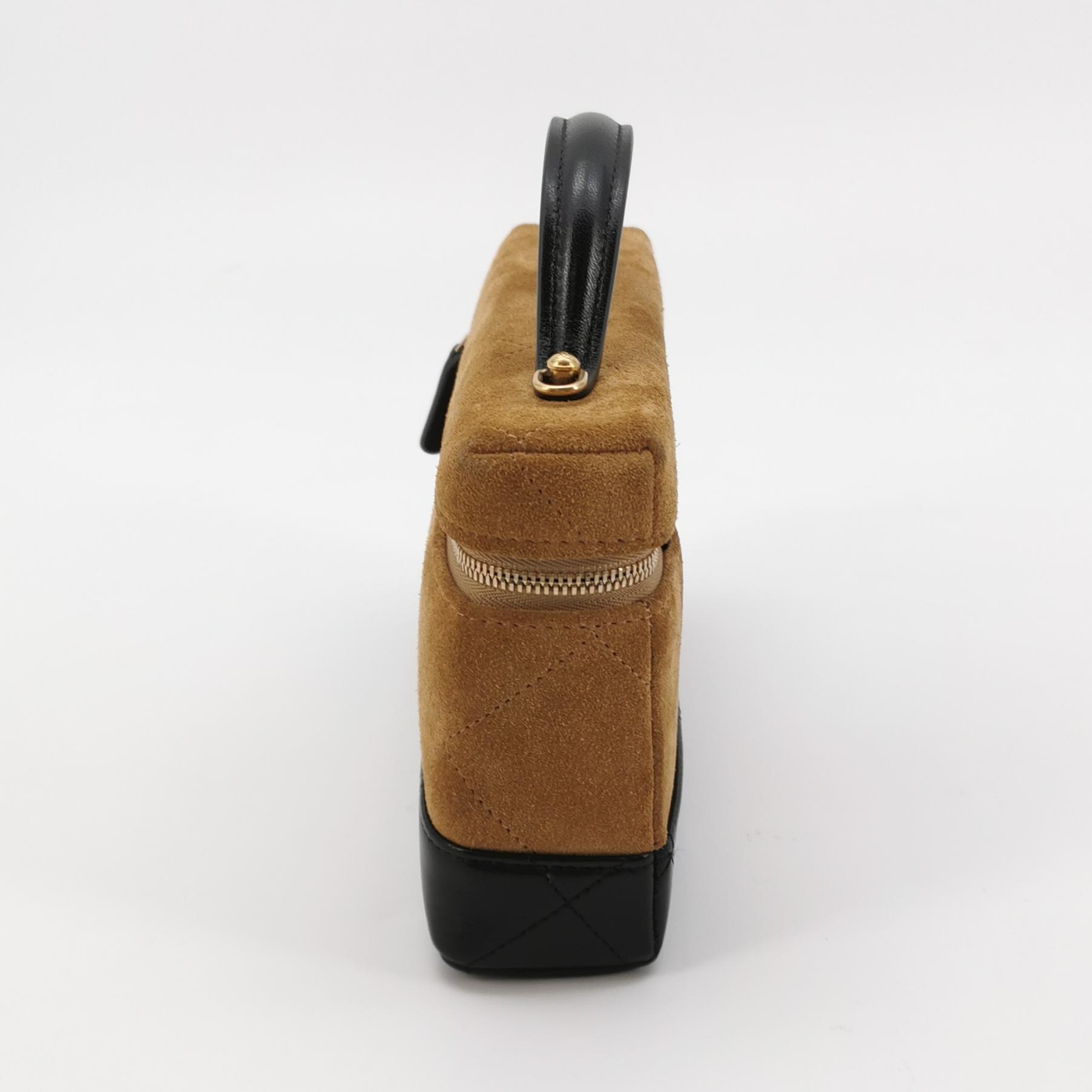 Chanel Zip Around Top Handle Jewelry Case Quilted Lambskin — photo 4 of 20