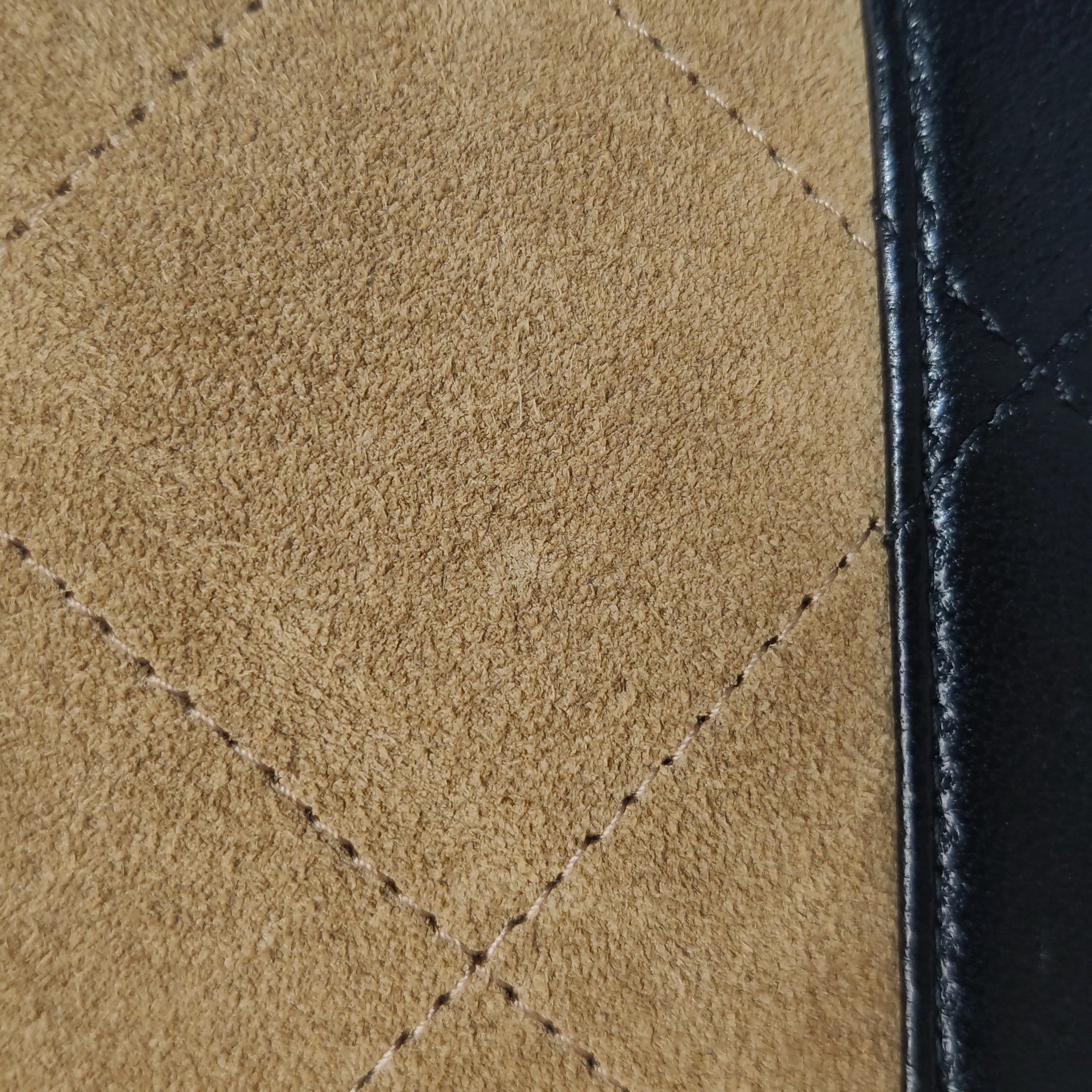 Chanel Zip Around Top Handle Jewelry Case Quilted Lambskin — photo 9 of 20