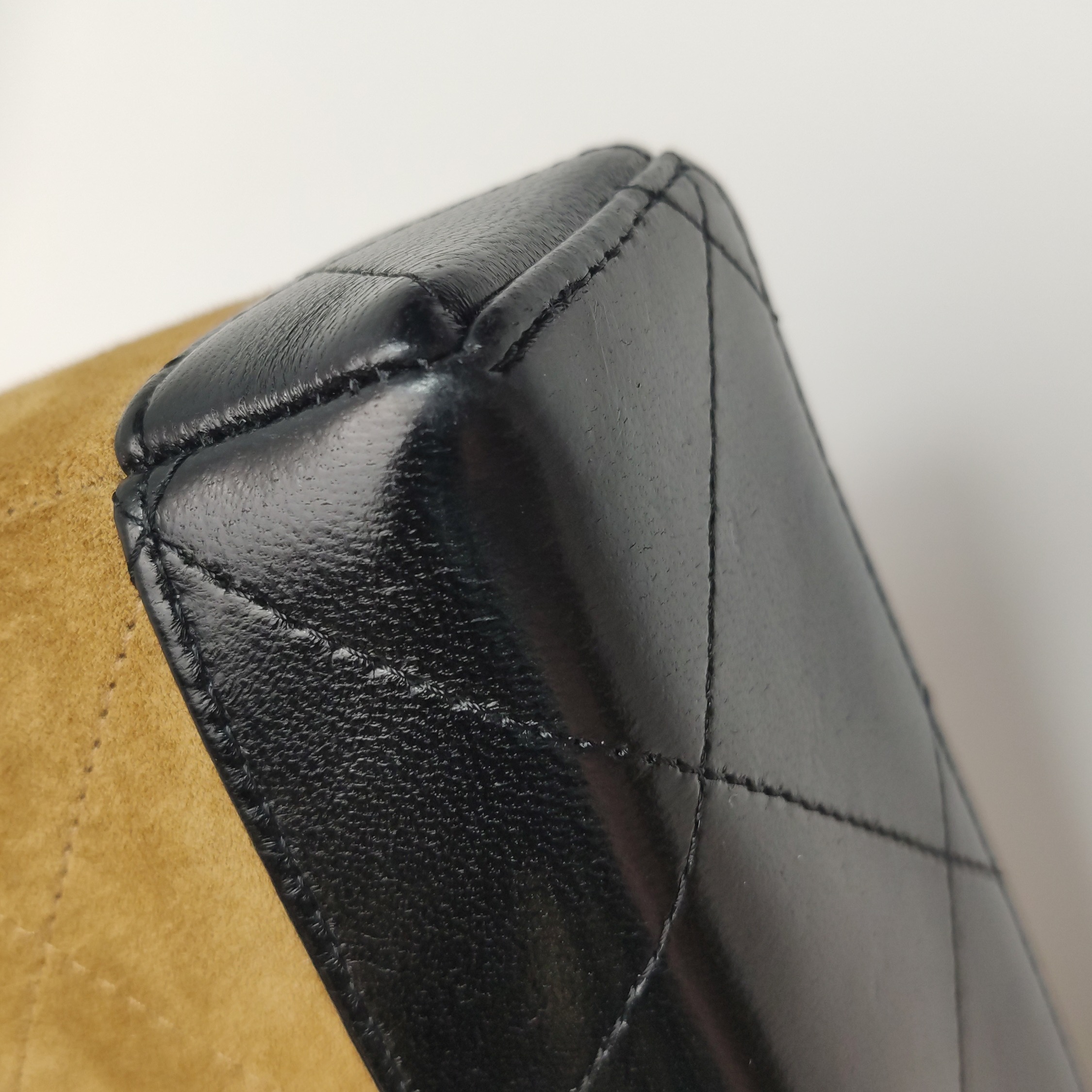 Chanel Zip Around Top Handle Jewelry Case Quilted Lambskin — photo 17 of 20