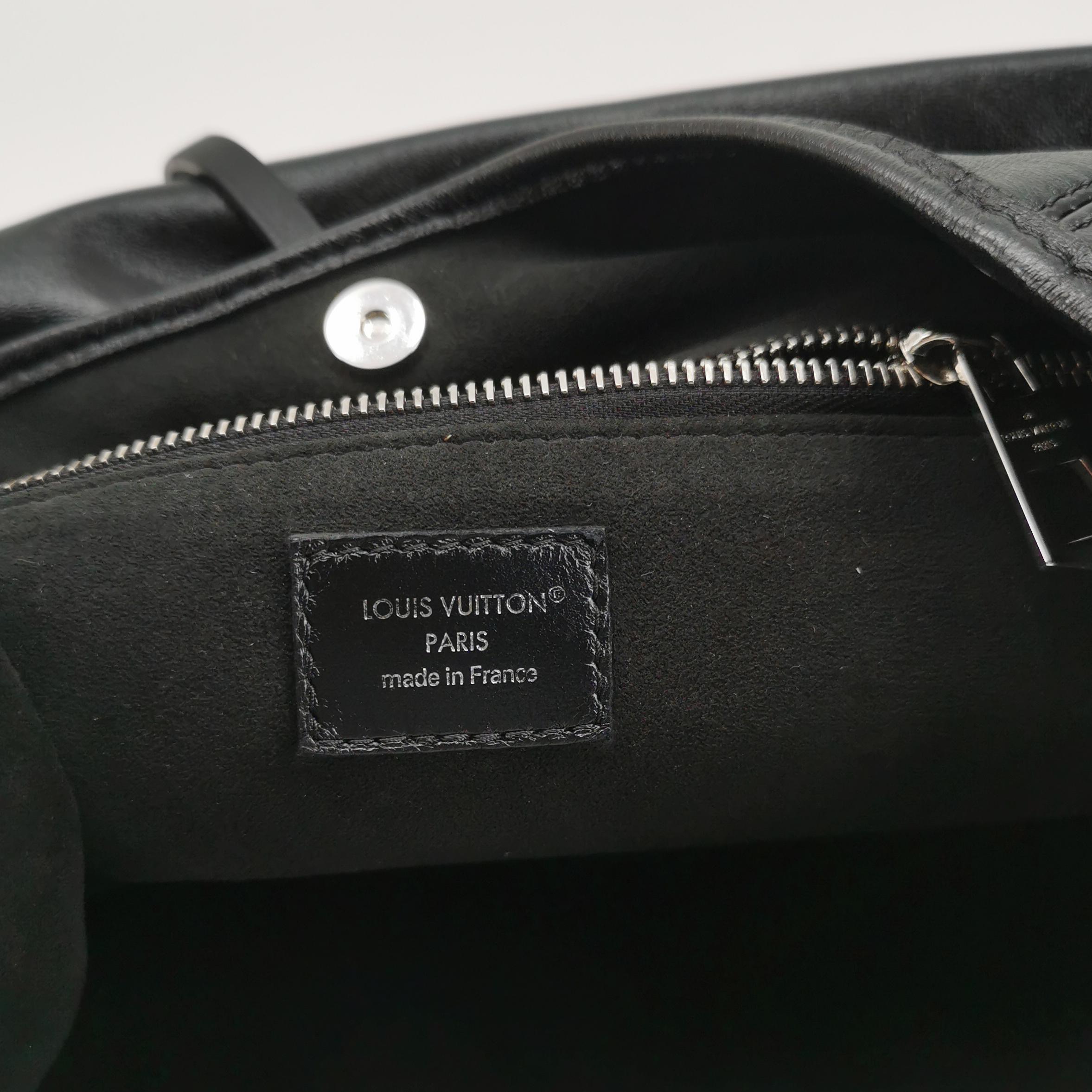 Louis Vuitton(LV) CarryAll Hobo Monogram Canvas MM — photo 8 of 10