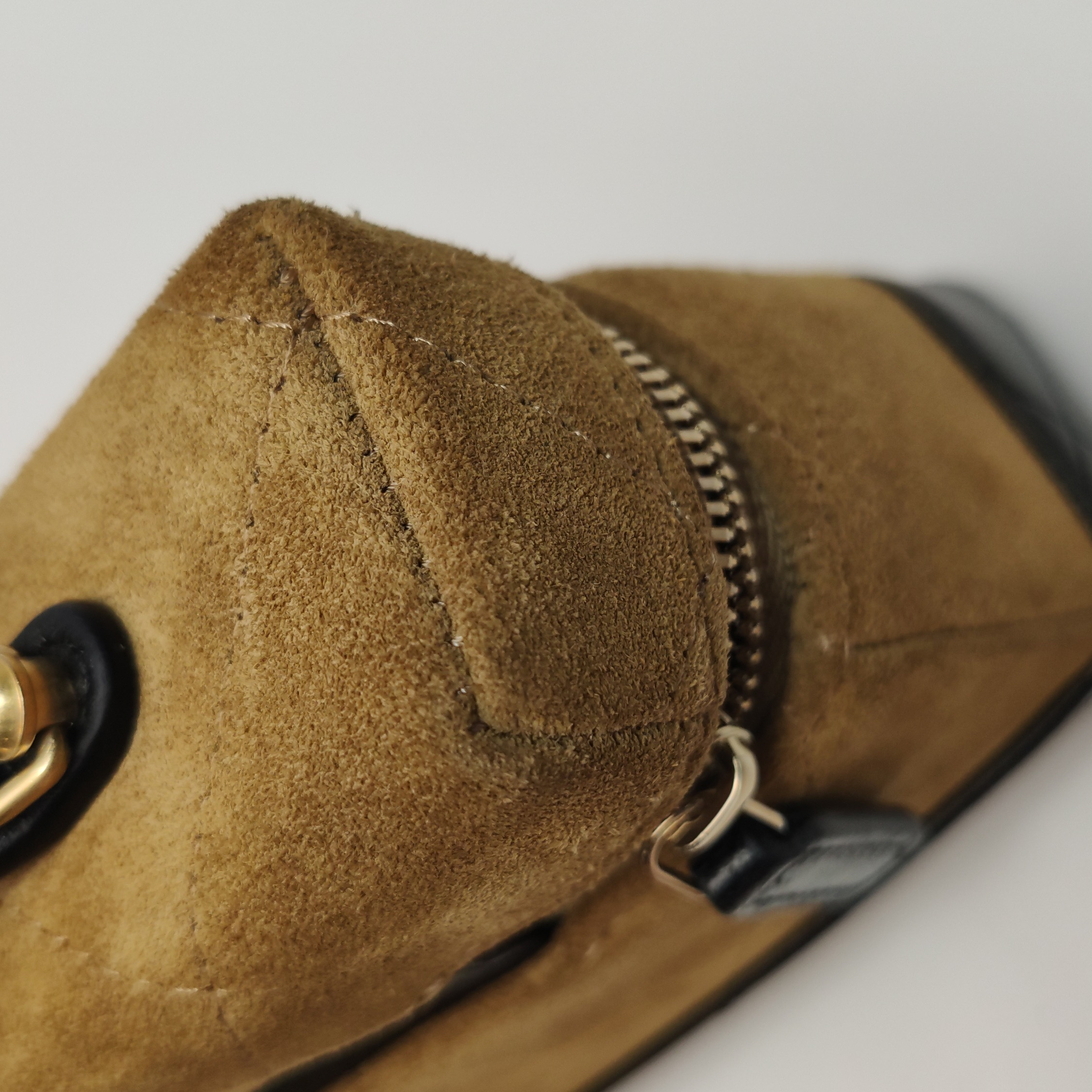 Chanel Zip Around Top Handle Jewelry Case Quilted Lambskin — photo 16 of 20