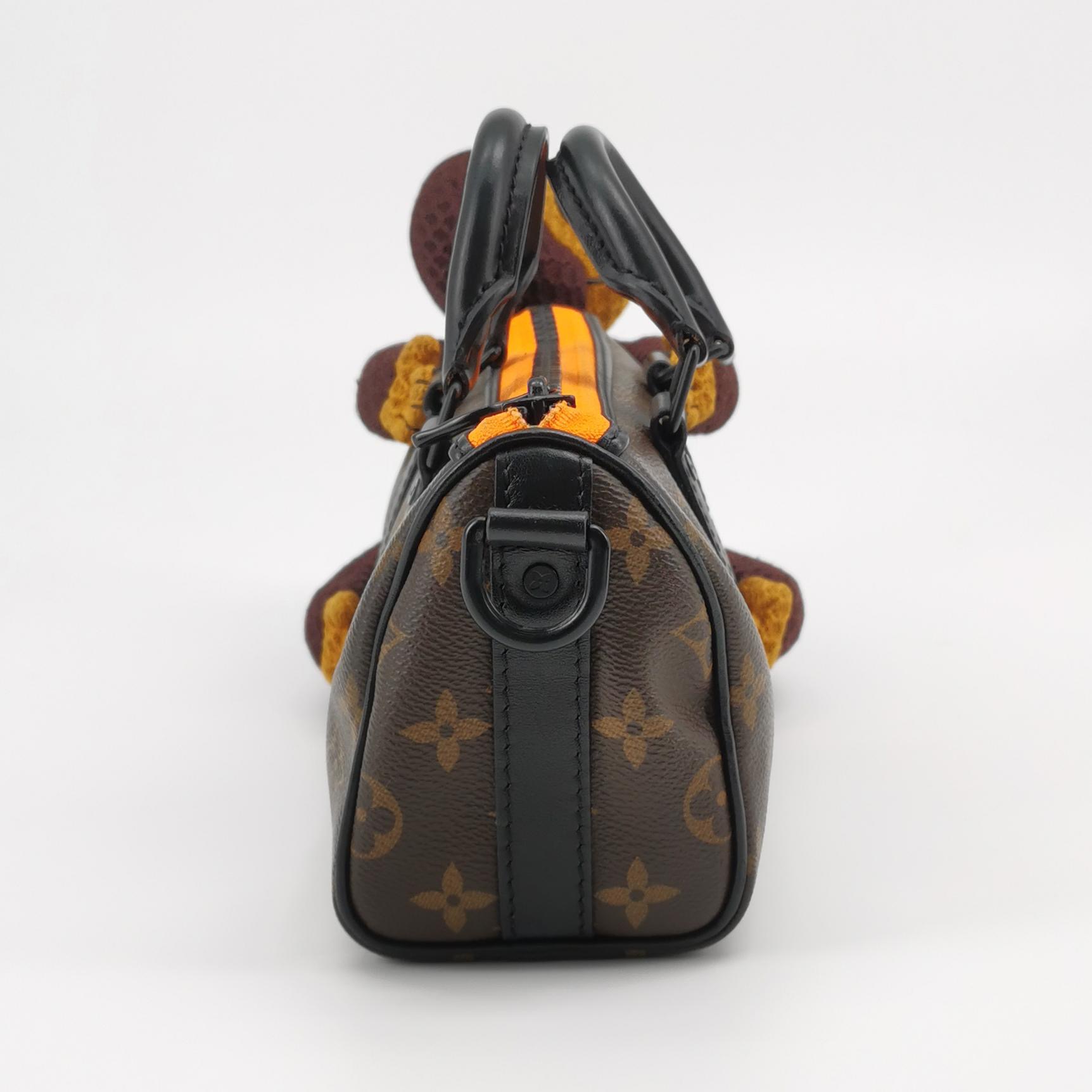 Louis Vuitton(LV) Keepall Bandouliere Bag Monogram Canvas with LV Friends Plush Monkey XS — photo 3 of 22