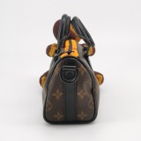Louis Vuitton(LV) Keepall Bandouliere Bag Monogram Canvas with LV Friends Plush Monkey XS — thumbnail 3