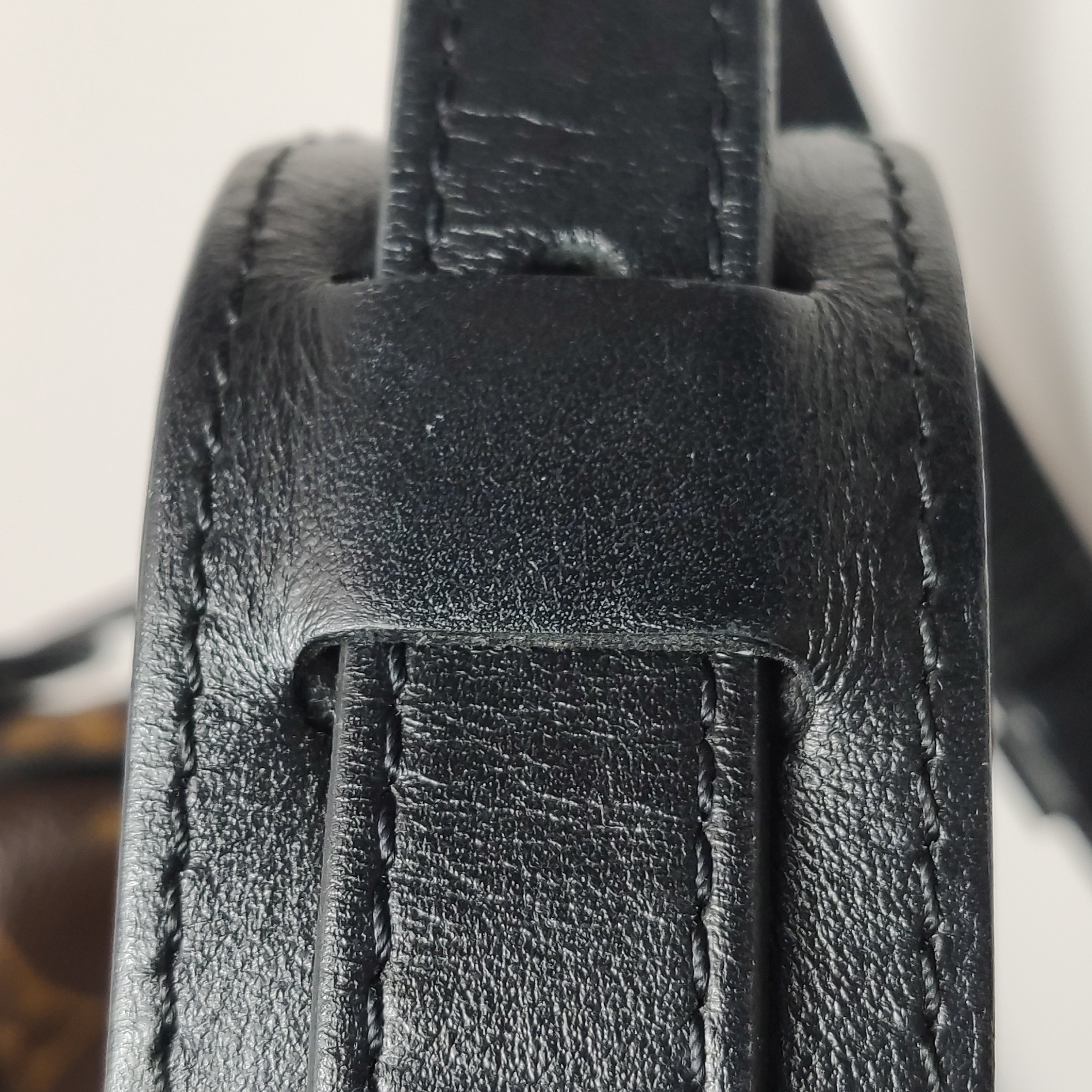 Louis Vuitton(LV) Keepall Bandouliere Bag Monogram Canvas with LV Friends Plush Monkey XS — photo 13 of 22