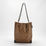 Louis Vuitton(LV) Noe Trunk Bag Reverse Monogram Canvas PM — thumbnail 5