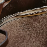 Louis Vuitton(LV) Muria Bucket Bag Mahina Leather — thumbnail 9