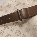 Louis Vuitton(LV) Muria Bucket Bag Mahina Leather — thumbnail 25