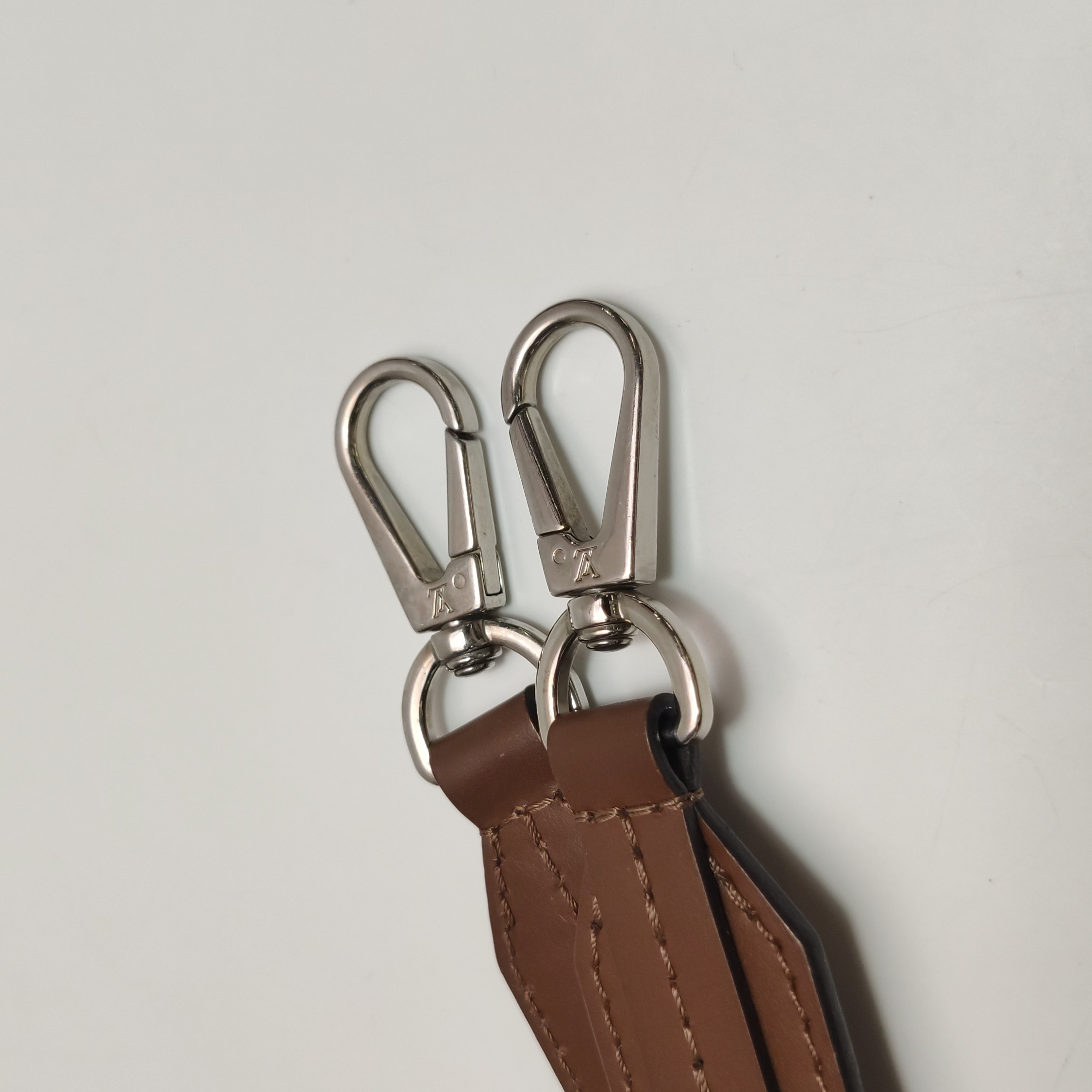 Louis Vuitton(LV) Muria Bucket Bag Mahina Leather — photo 12 of 26