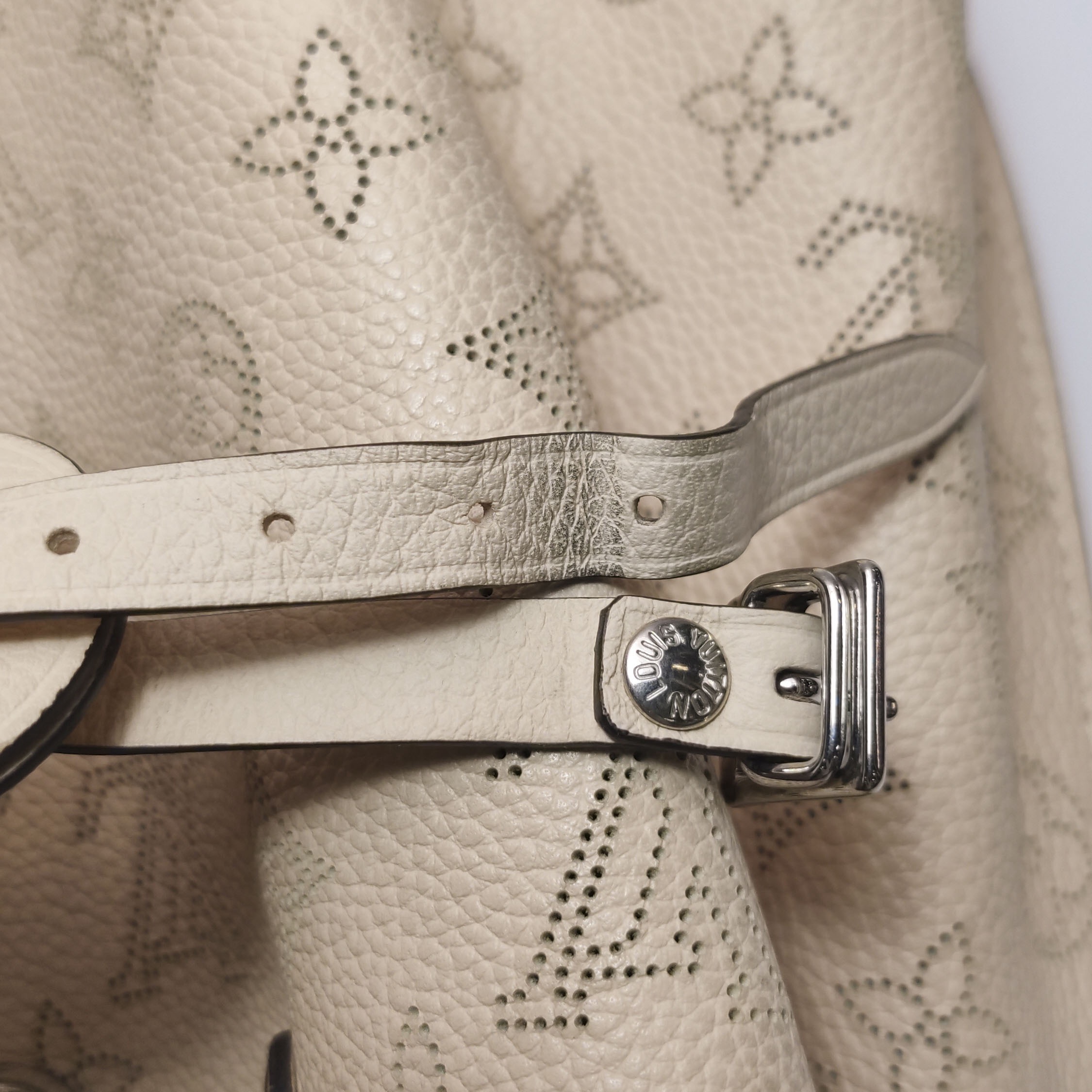 Louis Vuitton(LV) Muria Bucket Bag Mahina Leather — photo 14 of 26