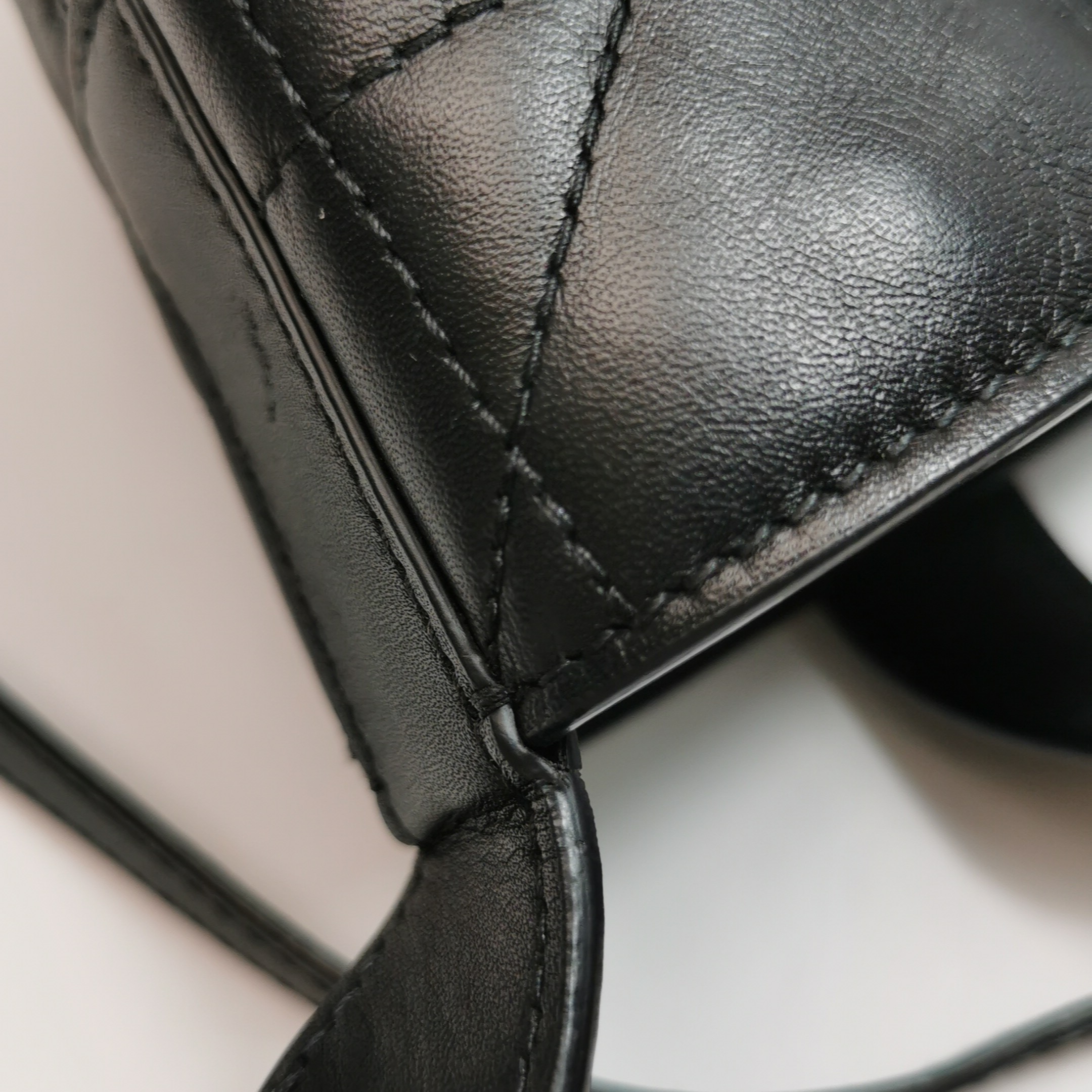 Christian Dior Toujours Vertical Tote Bag Macrocannage Quilt Calfskin — photo 13 of 15