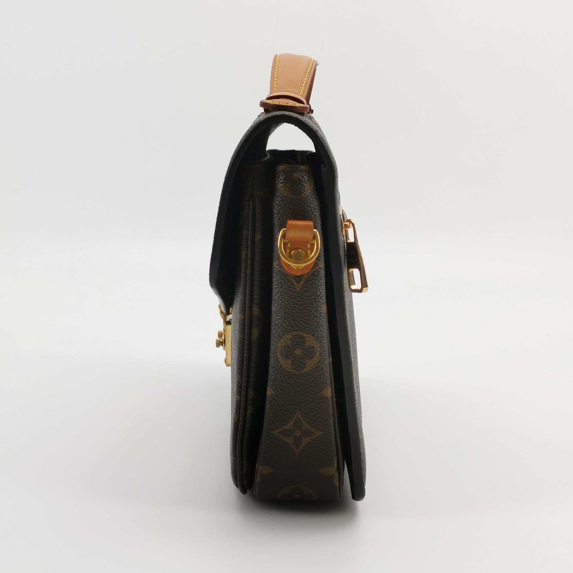 Louis Vuitton Pochette Metis Monogram Canvas — photo 4 of 22