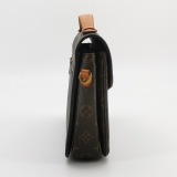 Louis Vuitton Pochette Metis Monogram Canvas — thumbnail 3
