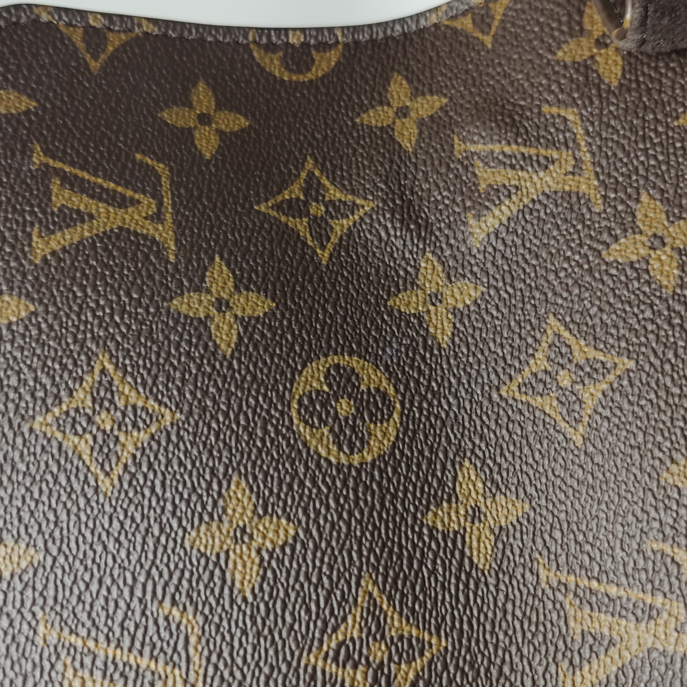 Louis Vuitton Pochette Metis Monogram Canvas — photo 17 of 22