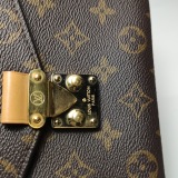 Louis Vuitton Pochette Metis Monogram Canvas — thumbnail 10