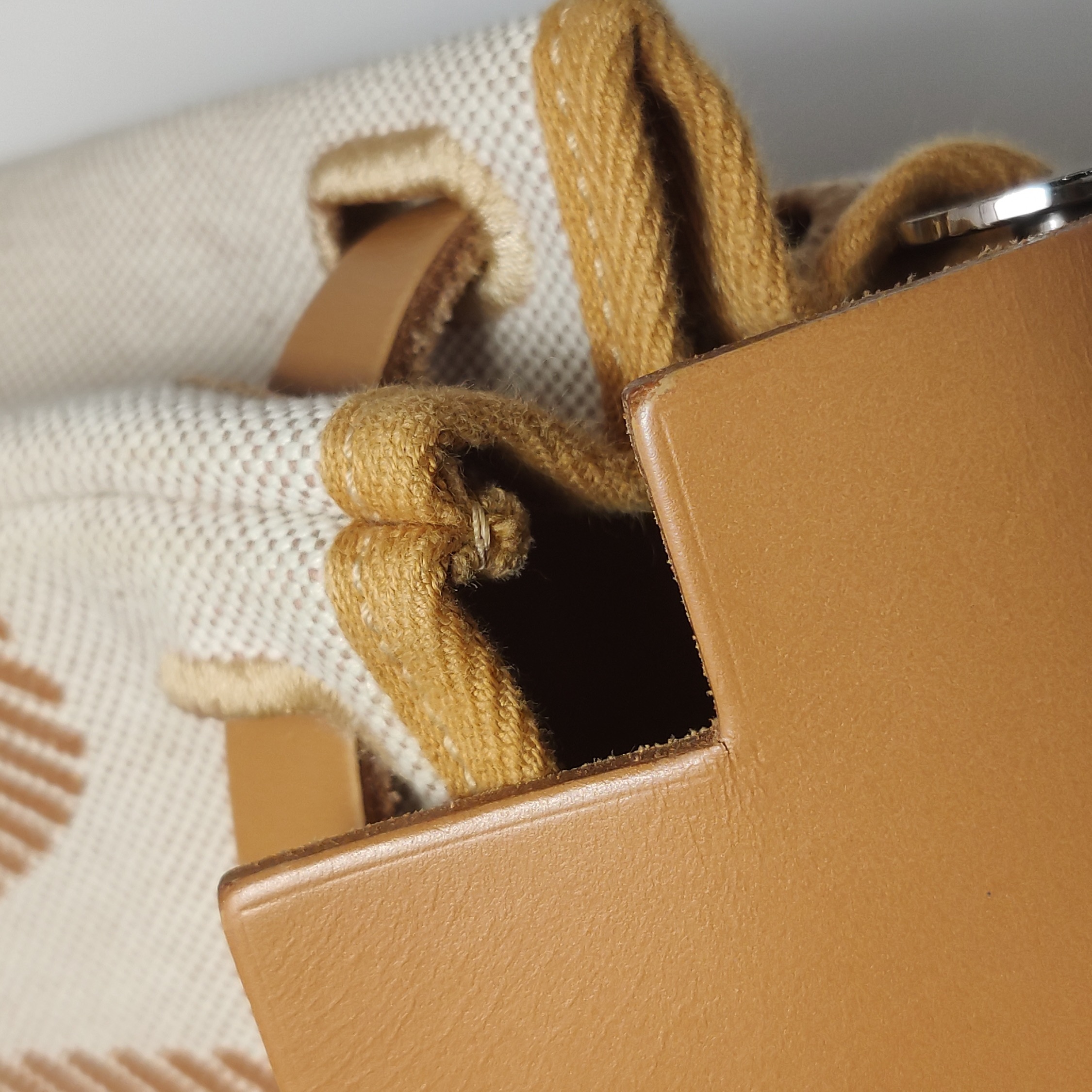 Hermes Herbag Zip Relief Brides de Gala Toile and Leather 31 — photo 9 of 23
