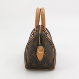 Louis Vuitton(LV) Speedy Bandouliere Bag Monogram Canvas 20 — thumbnail 4