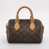 Louis Vuitton(LV) Speedy Bandouliere Bag Monogram Canvas 20 — thumbnail 3