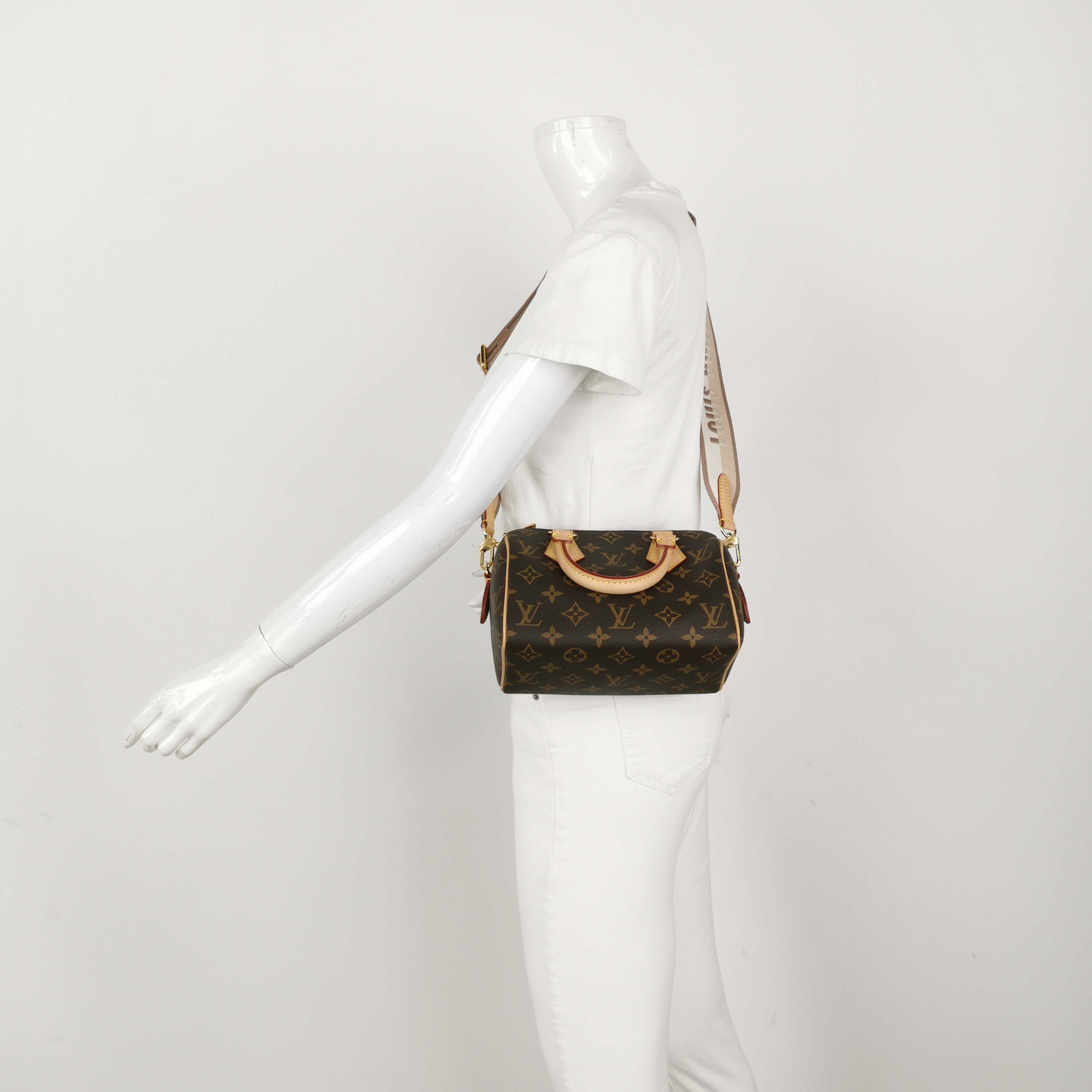 Louis Vuitton(LV) Speedy Bandouliere Bag Monogram Canvas 20 — alternate view
