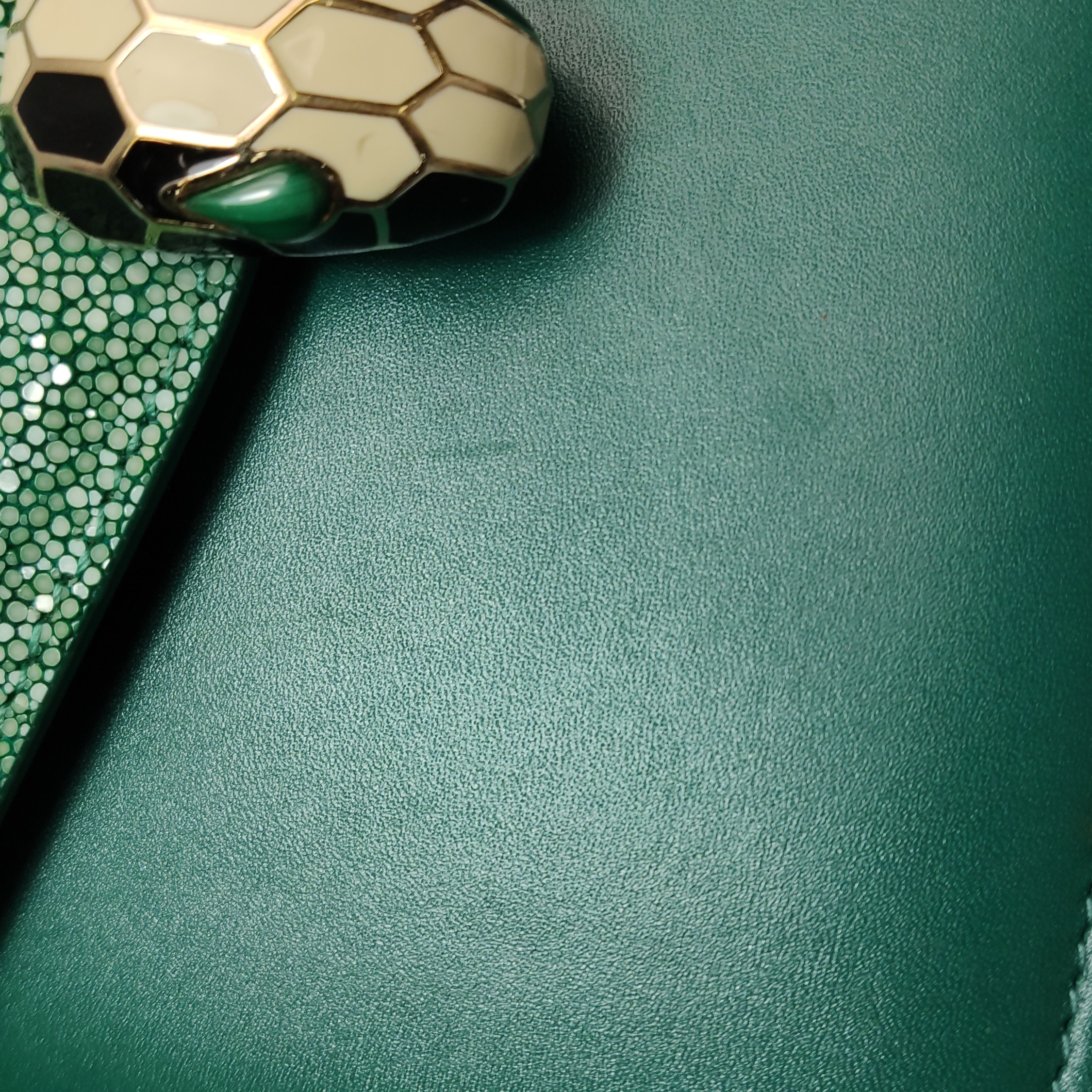 Bvlgari Serpenti Forever Top Handle Bag Leather and Stingray Small — photo 17 of 26