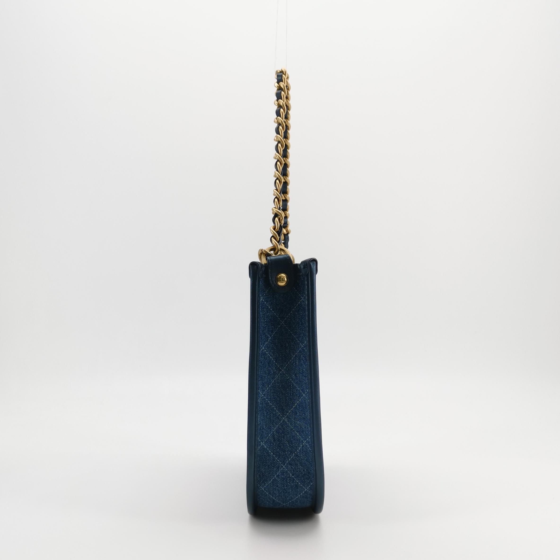 Chanel Matelasse Hobo Shoulder Bag Denim Leather — photo 4 of 15