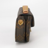 Louis Vuitton(LV) Micro Metis Monogram Canvas — thumbnail 3