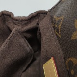 Louis Vuitton(LV) Micro Metis Monogram Canvas — thumbnail 19