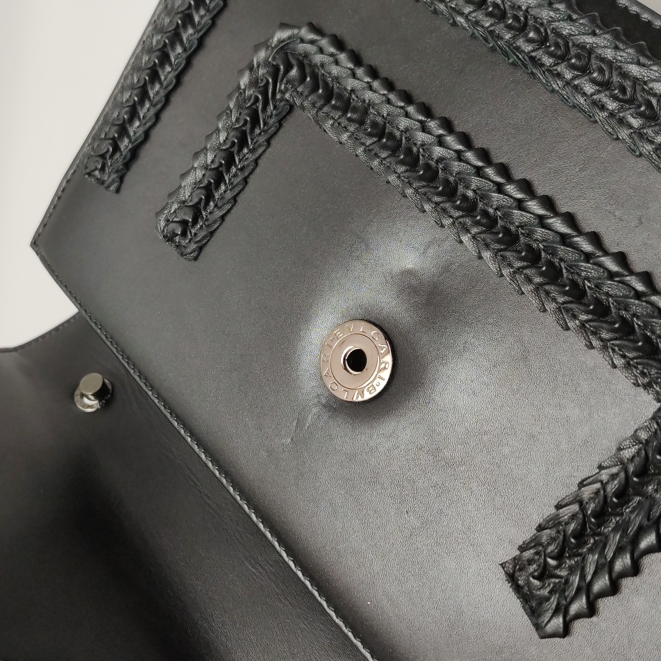 Bvlgari Serpenti Forever Square Shoulder Bag Plisse Leather Medium — photo 20 of 22