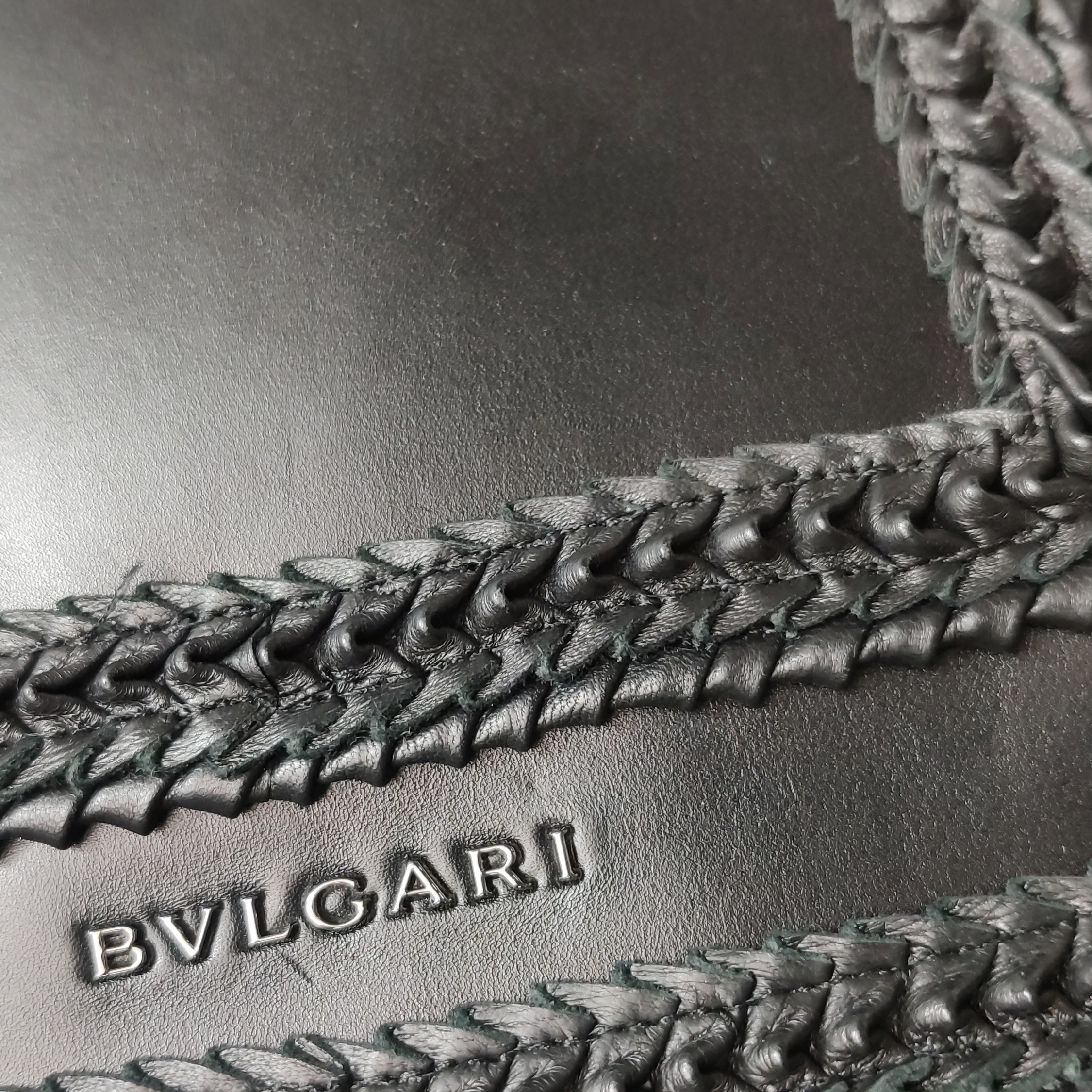 Bvlgari Serpenti Forever Square Shoulder Bag Plisse Leather Medium — photo 21 of 22
