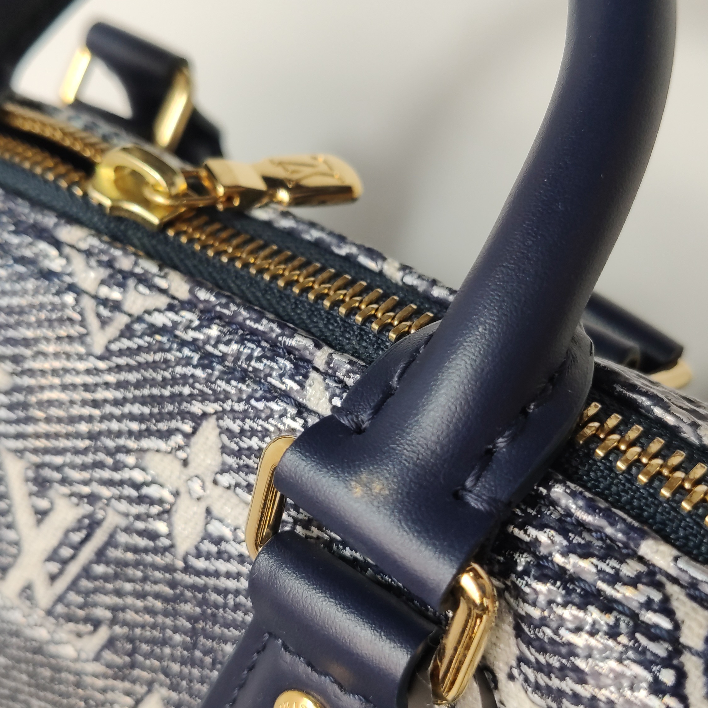 Louis Vuitton(LV) Speedy Bandouliere Bag Monoglam Jacquard Canvas 20 — photo 11 of 14