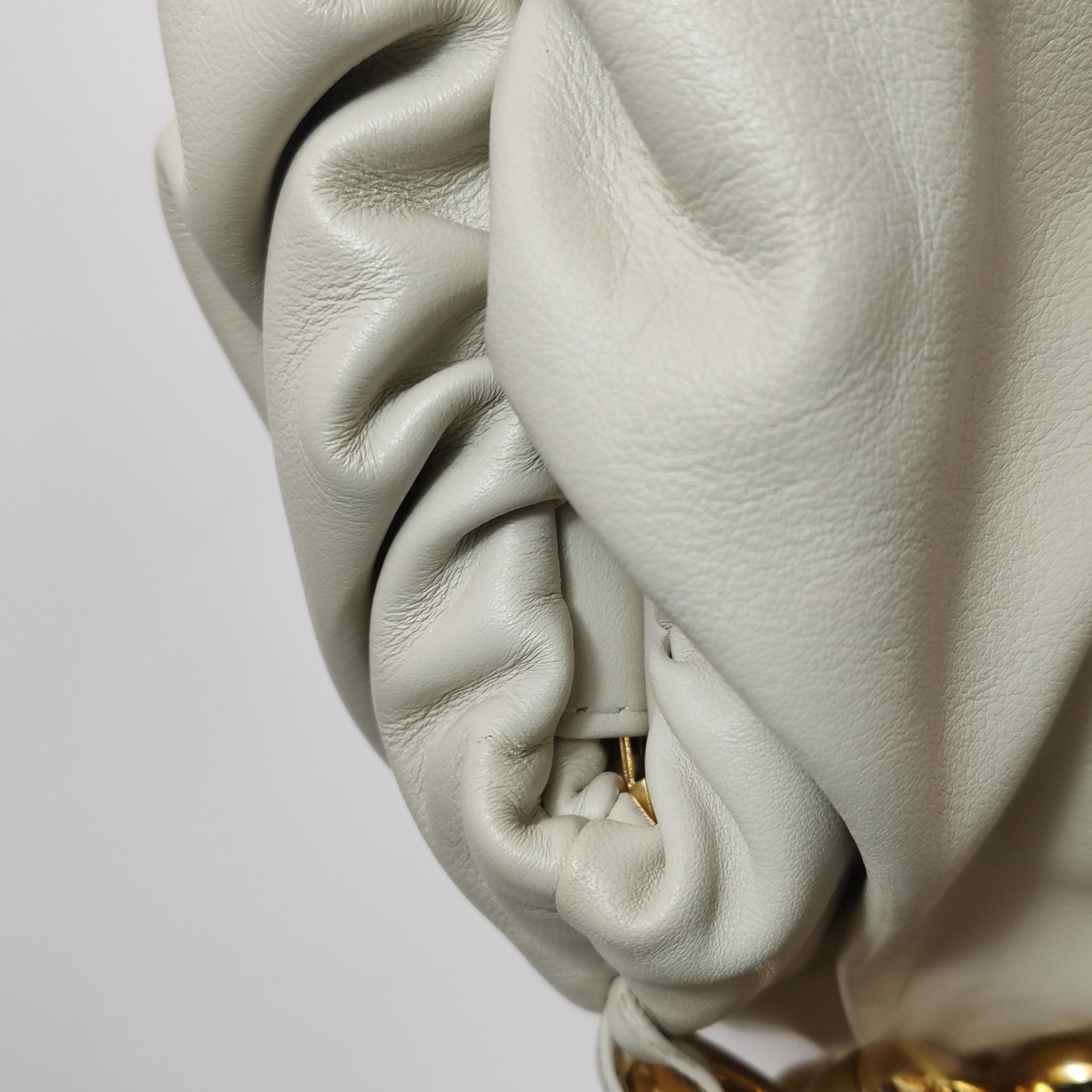 Bottega Veneta The Chain Pouch Leather — photo 10 of 17